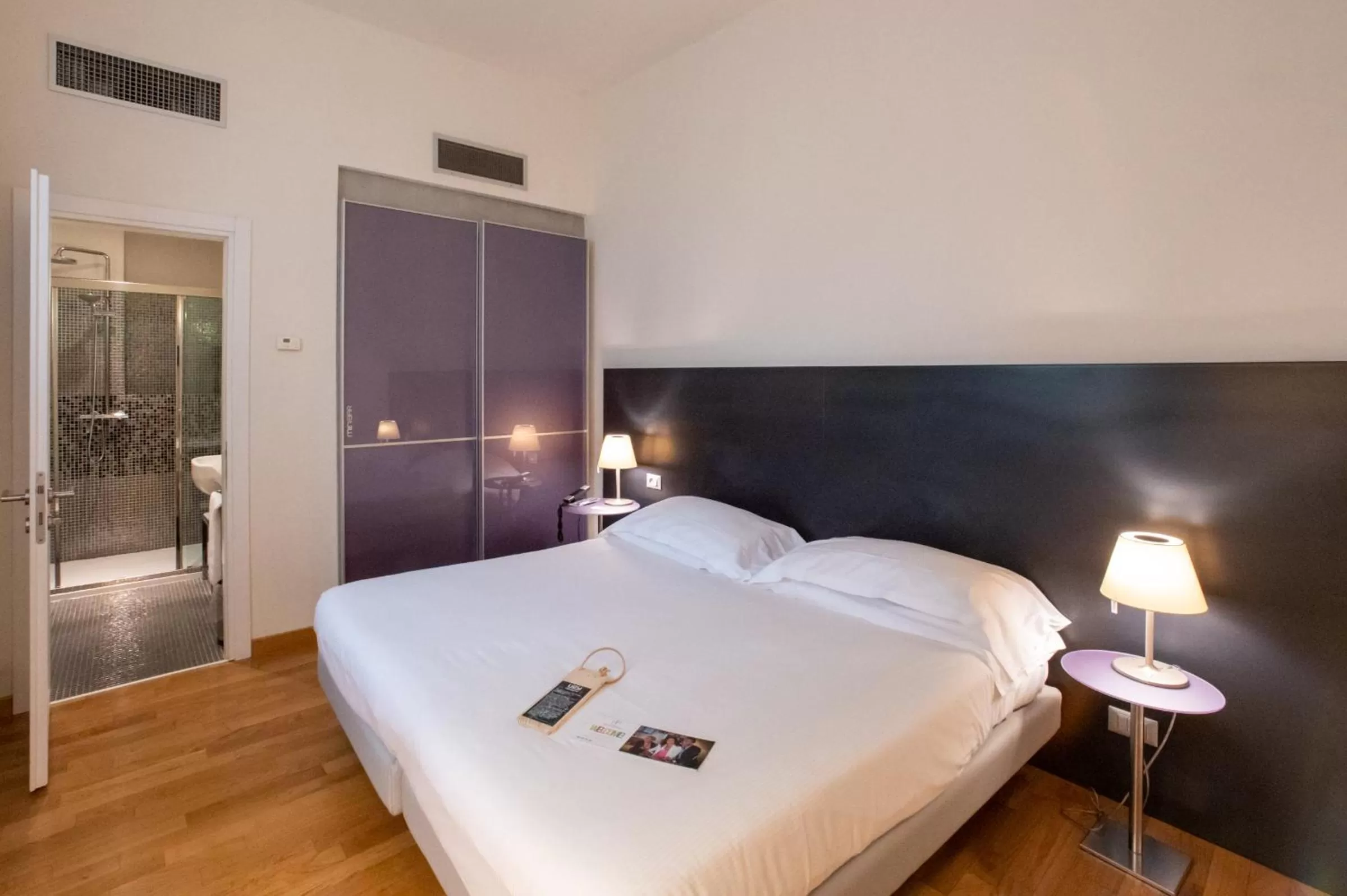 Bedroom, Bed in Hotel Annunziata