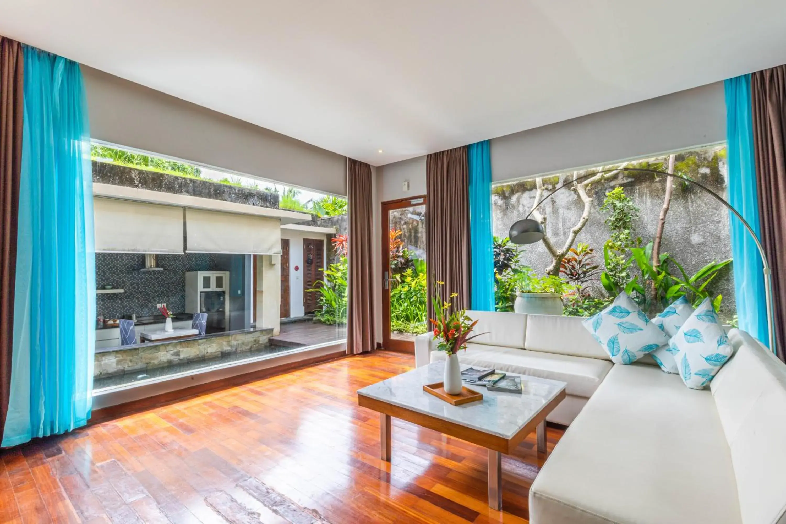 Living room in The Leaf Jimbaran Luxury Villas