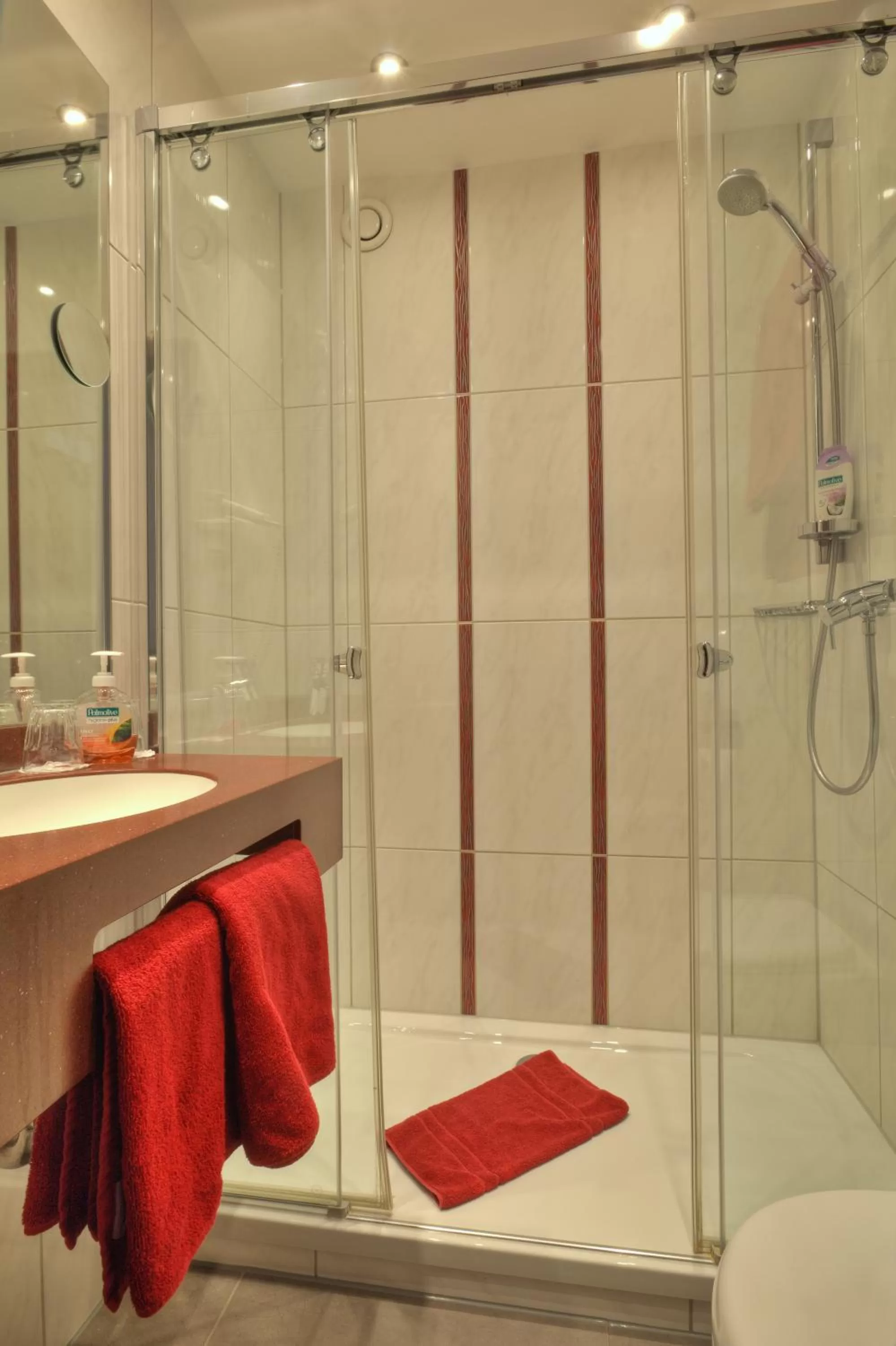 Bathroom in Hotel Condor