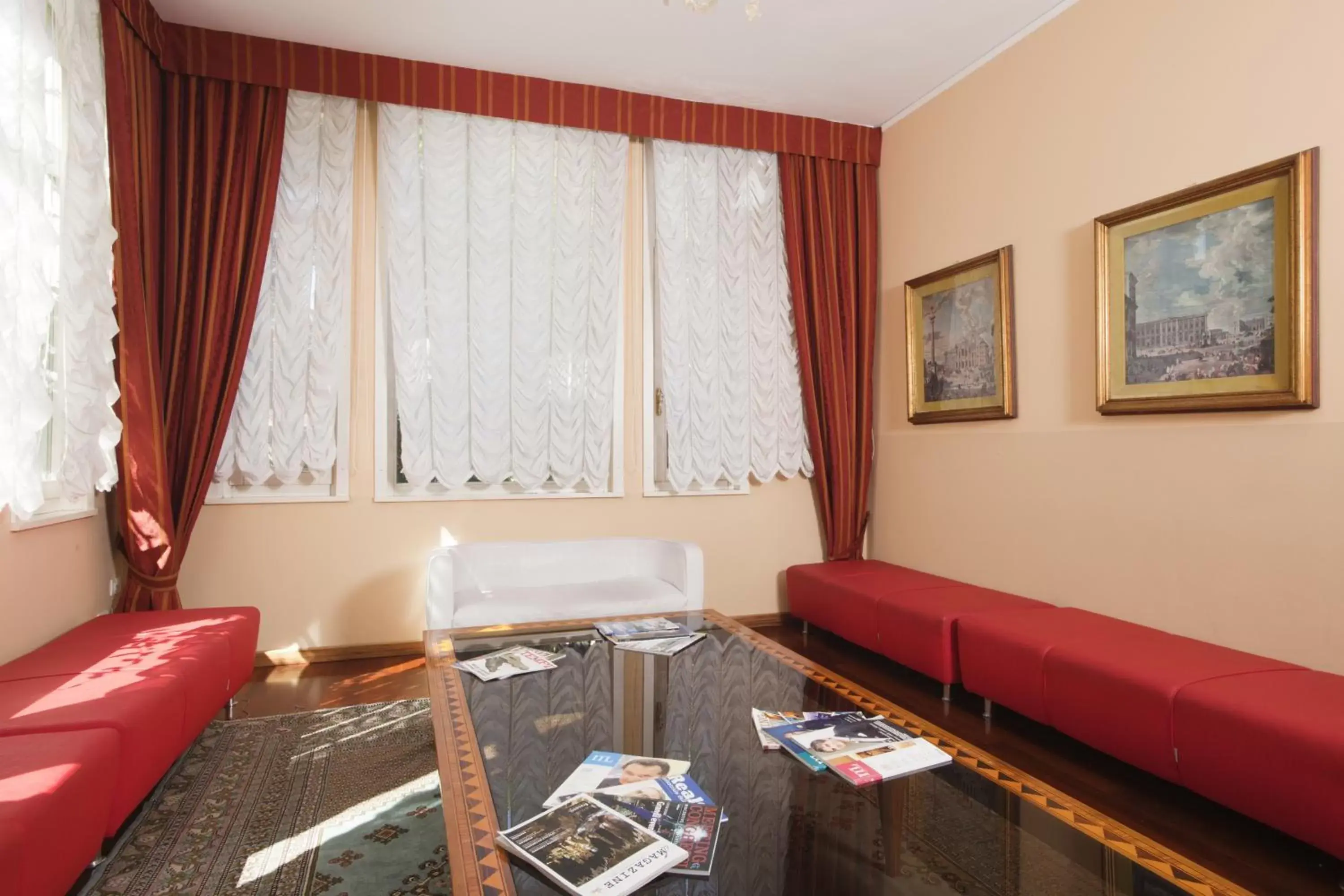 Lobby or reception, Lounge/Bar in Hotel Villa Pigna