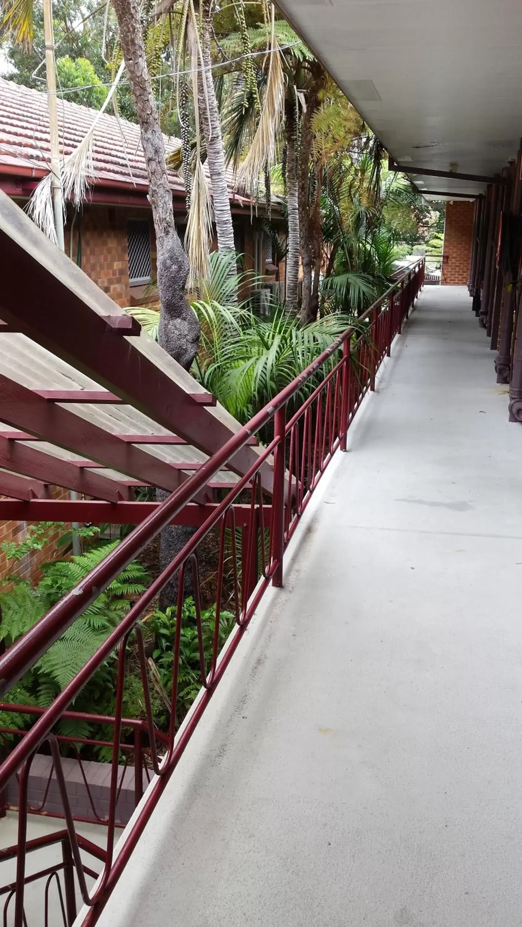 Garden, Balcony/Terrace in Flinders Motel