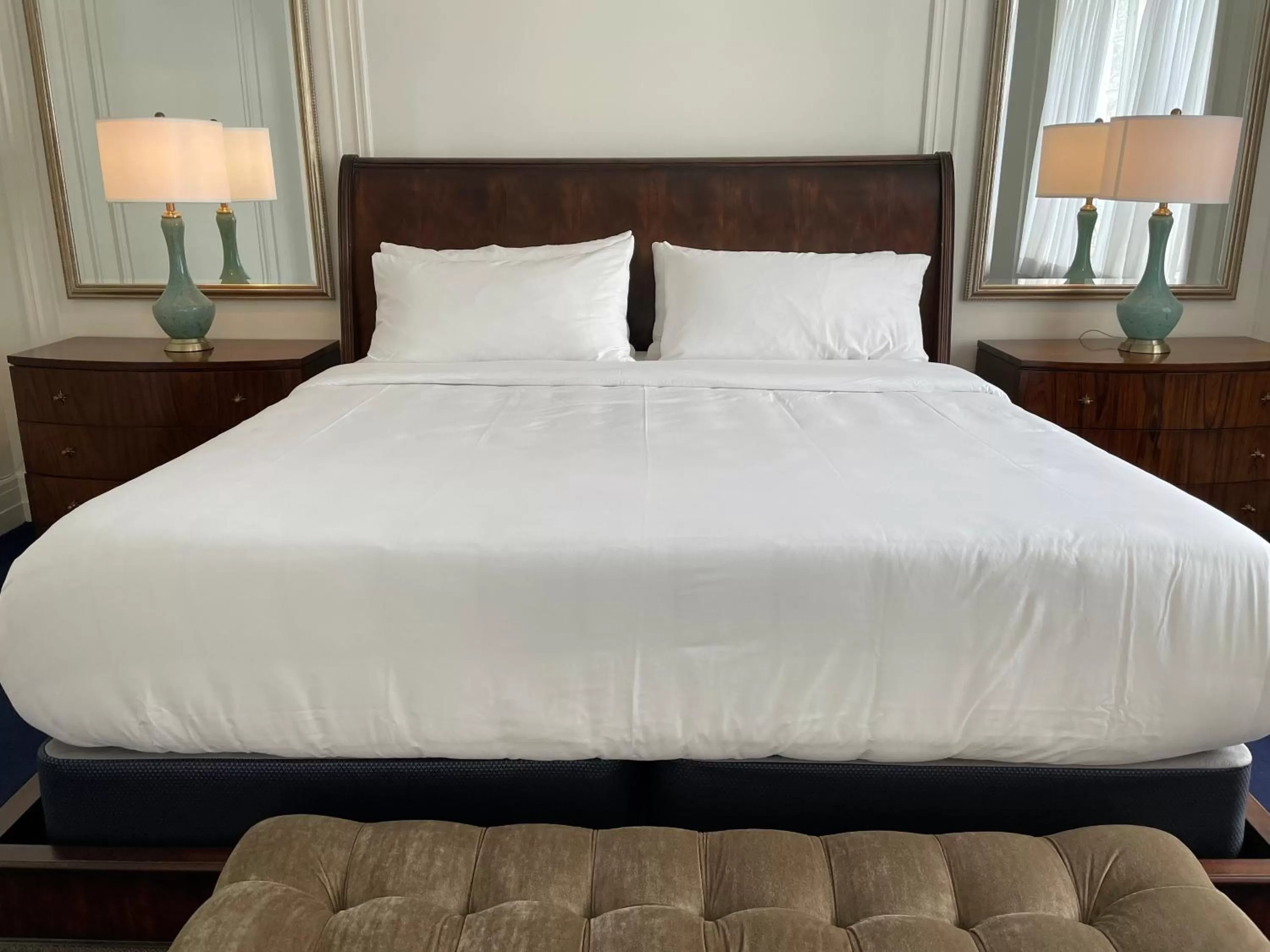 Bed in The Argus Hotel & Cocktail Lounge