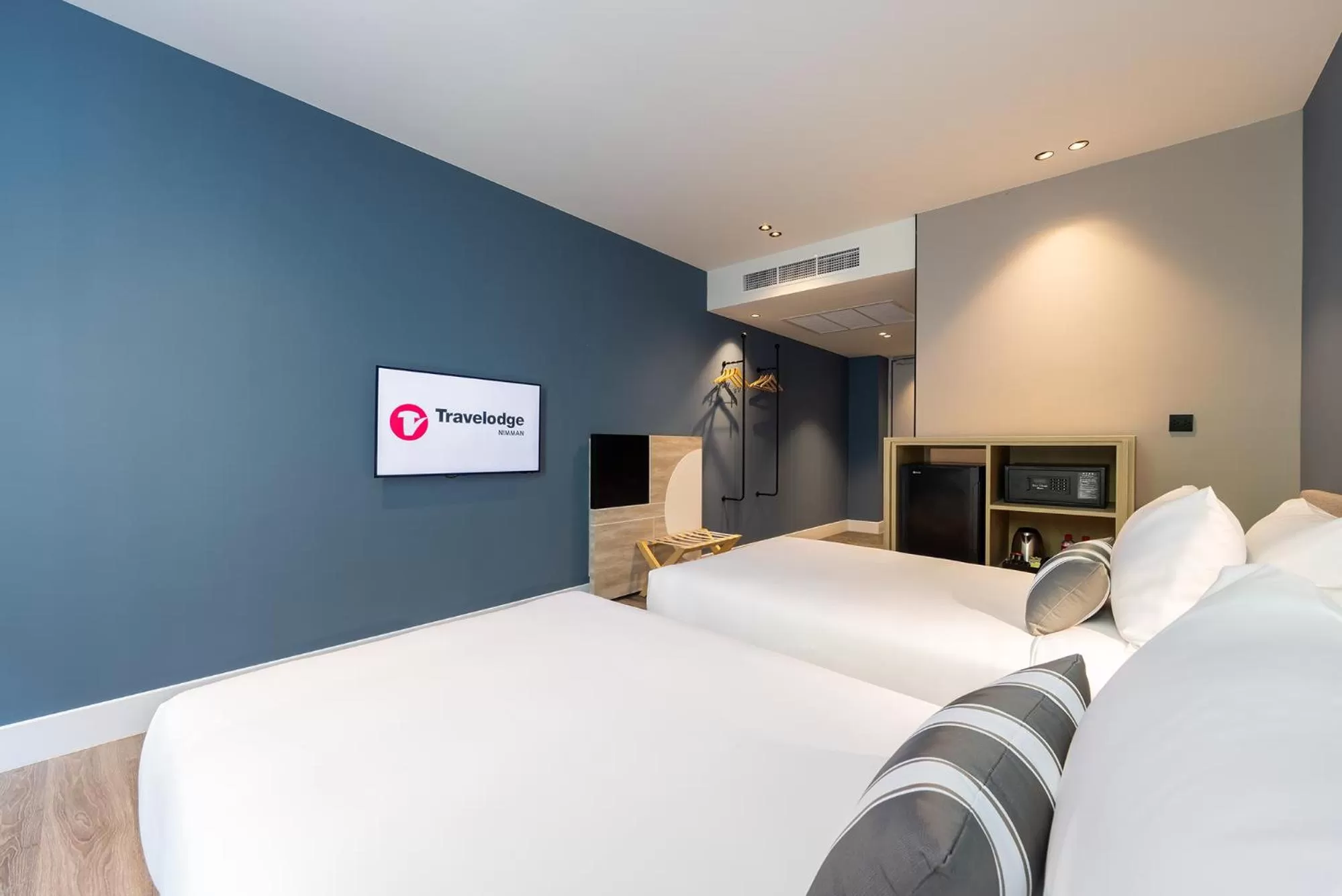 Bed in Travelodge Nimman