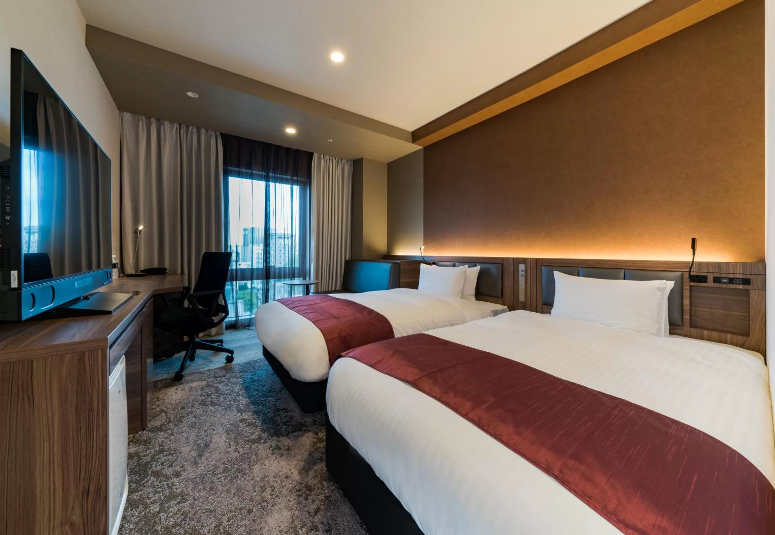 Bed in Daiwa Roynet Hotel Hakata Reisen PREMIER