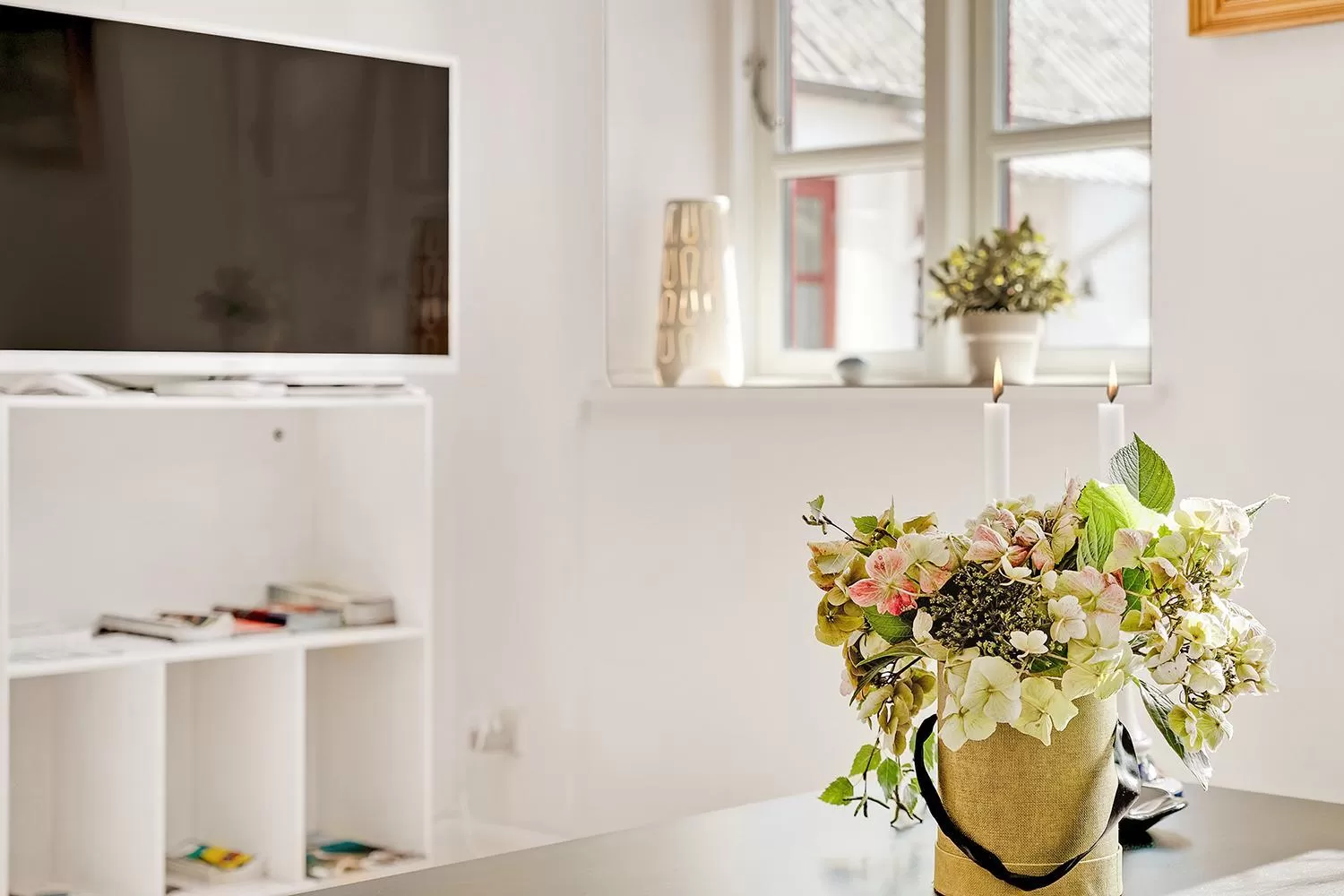 Communal lounge/ TV room in Åløkke BnB