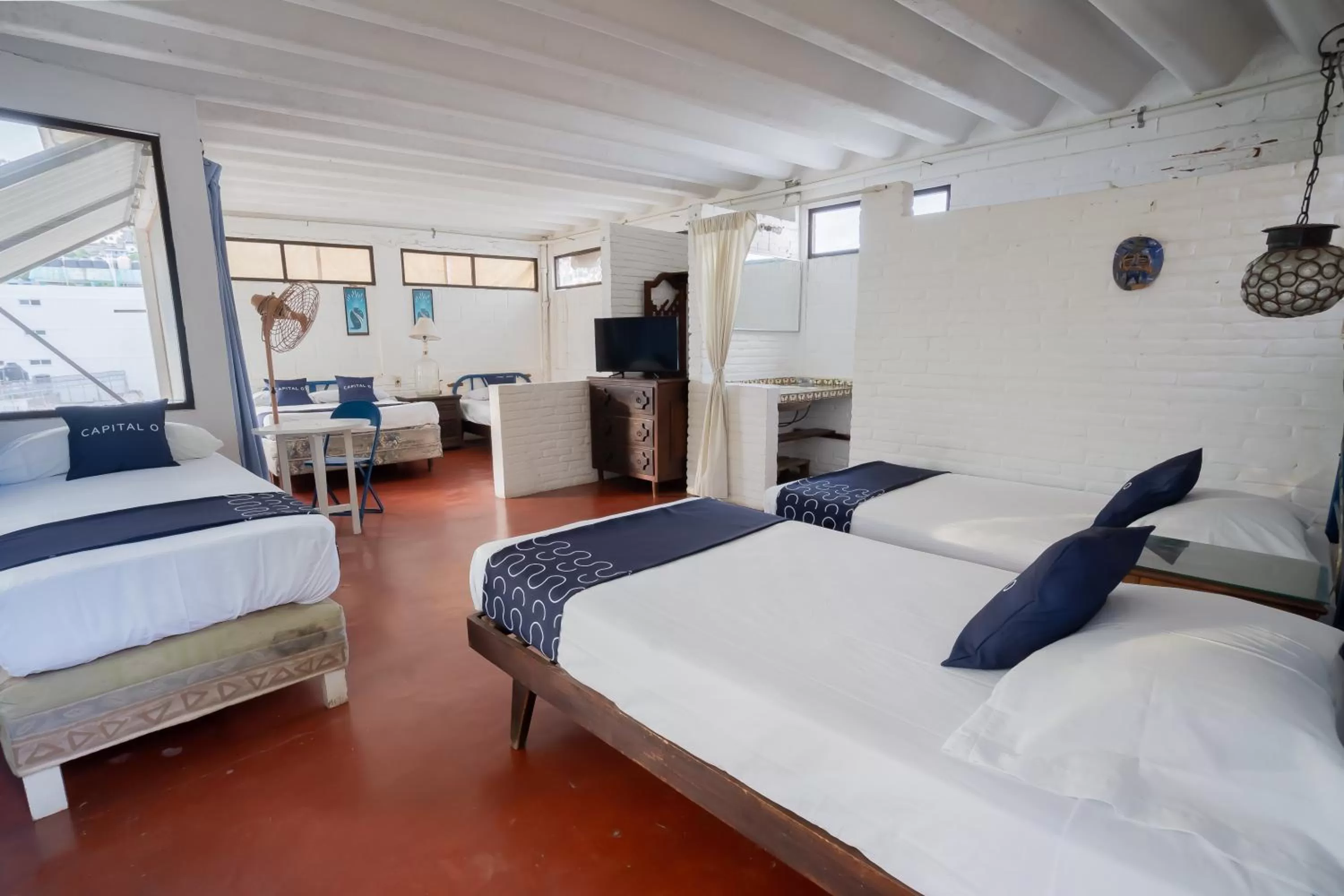 Bedroom, Bed in Hotel Mision, Acapulco centro