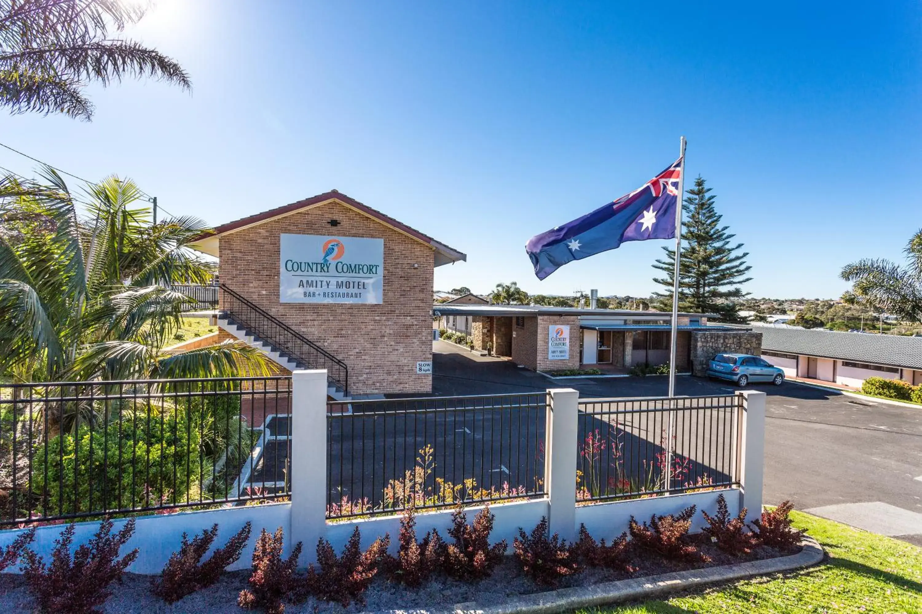 Garden, Property Building in Country Comfort Amity Motel