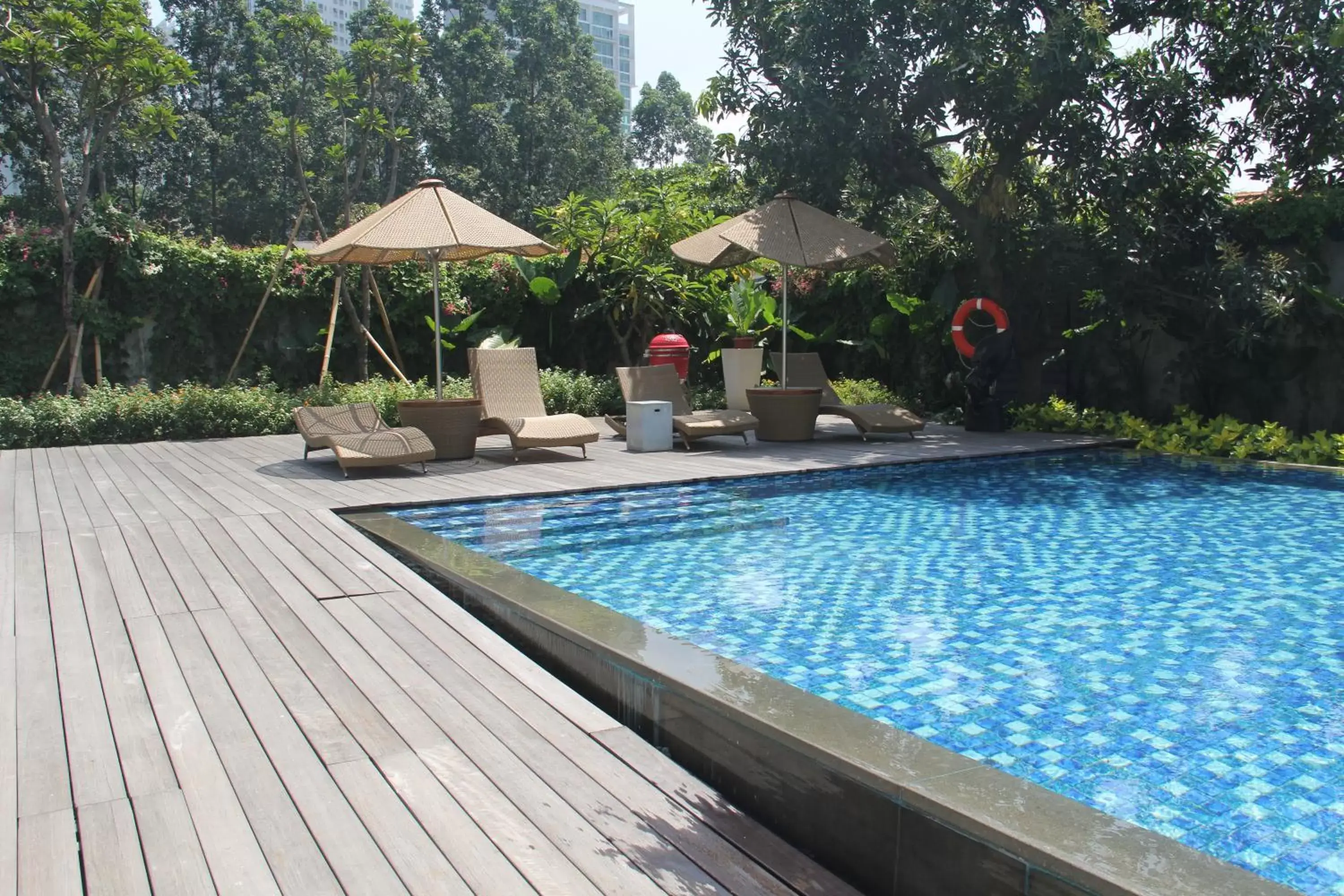 Swimming Pool in Veranda Serviced Residence Puri