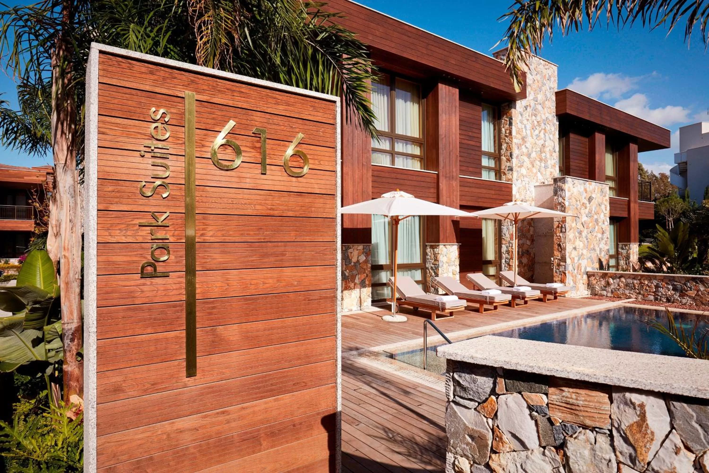 Swimming pool in Parklane, a Luxury Collection Resort & Spa, Limassol