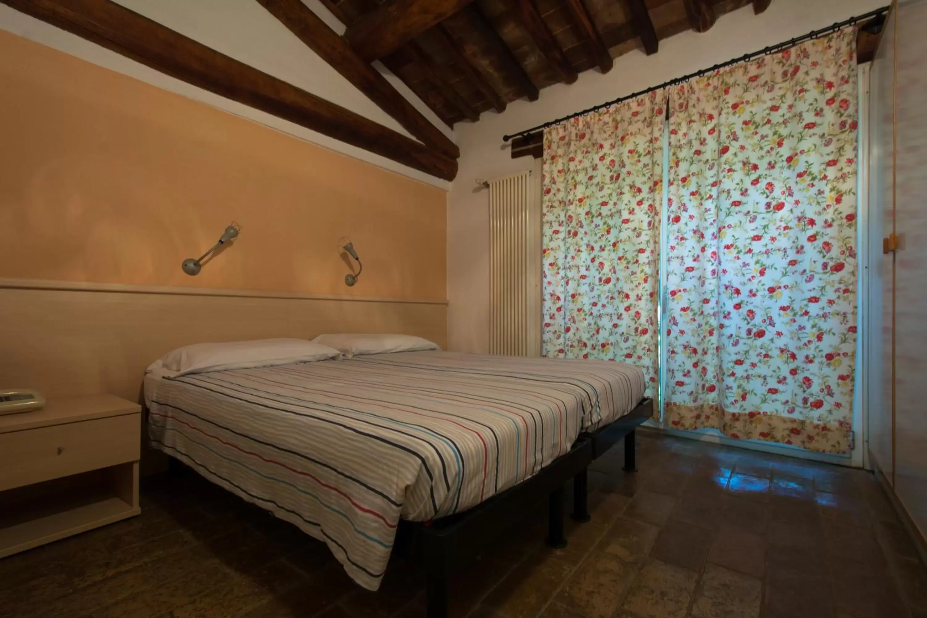 Bed in Massa Vecchia