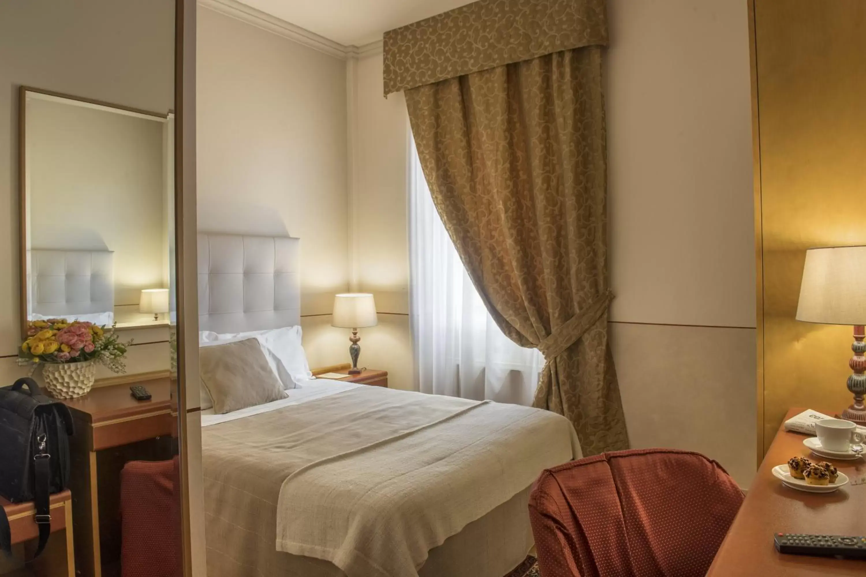 Economy Double Room in Hotel Ambasciatori