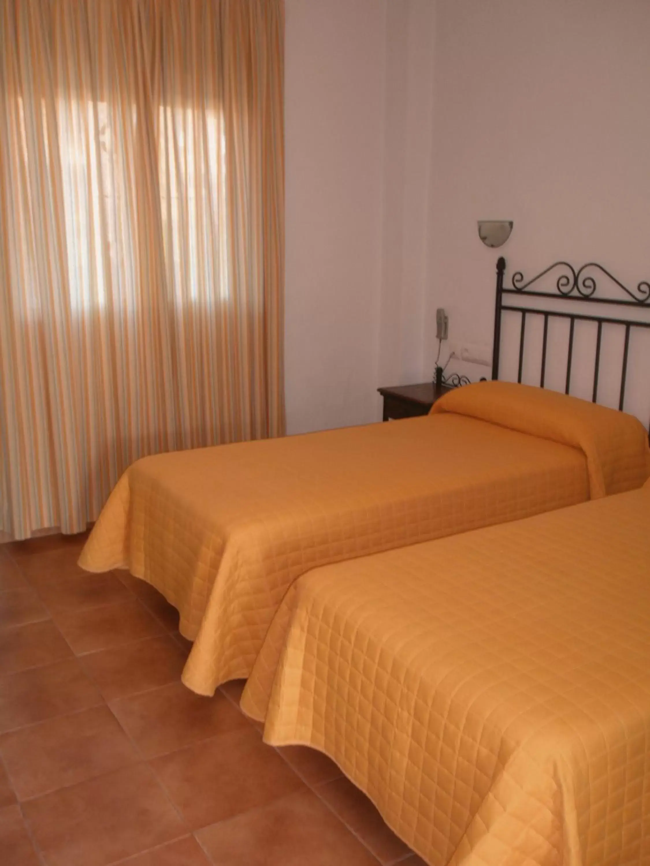 Photo of the whole room, Bed in Hotel Cortijo Los Gallos