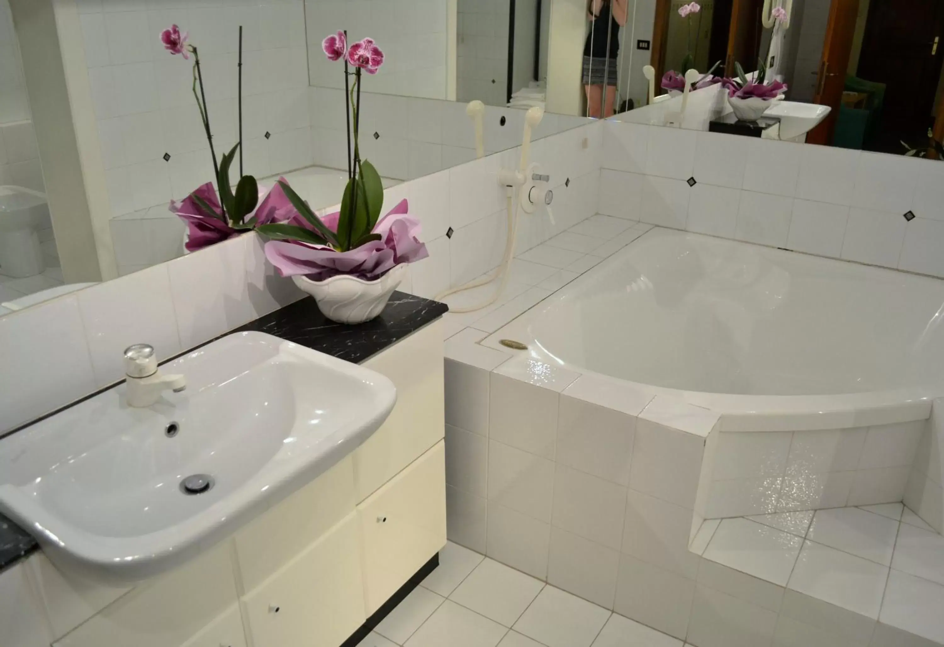 Bathroom in Hotel Ezzelino