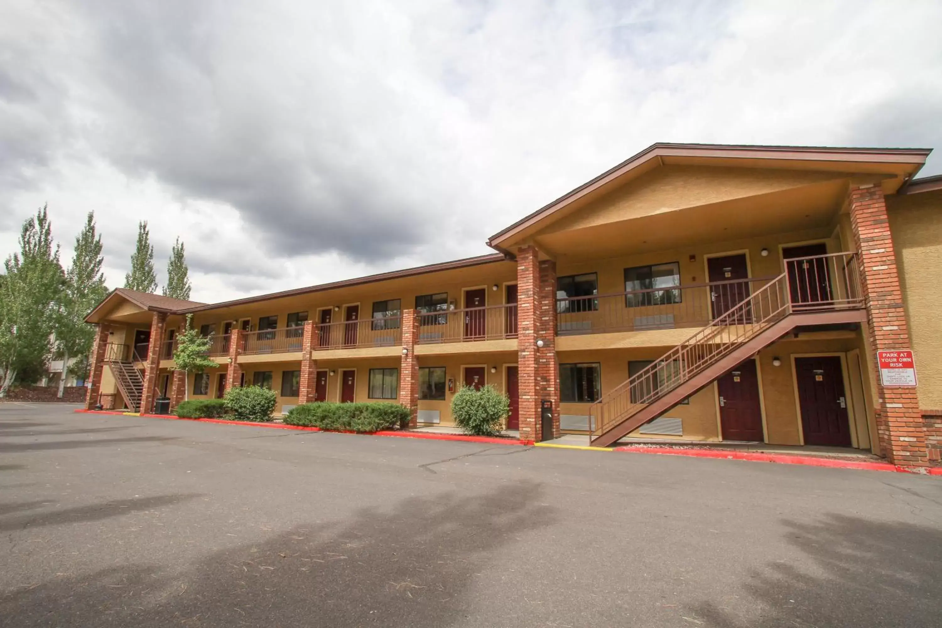 Facade/entrance, Property Building in GreenTree Inn Flagstaff