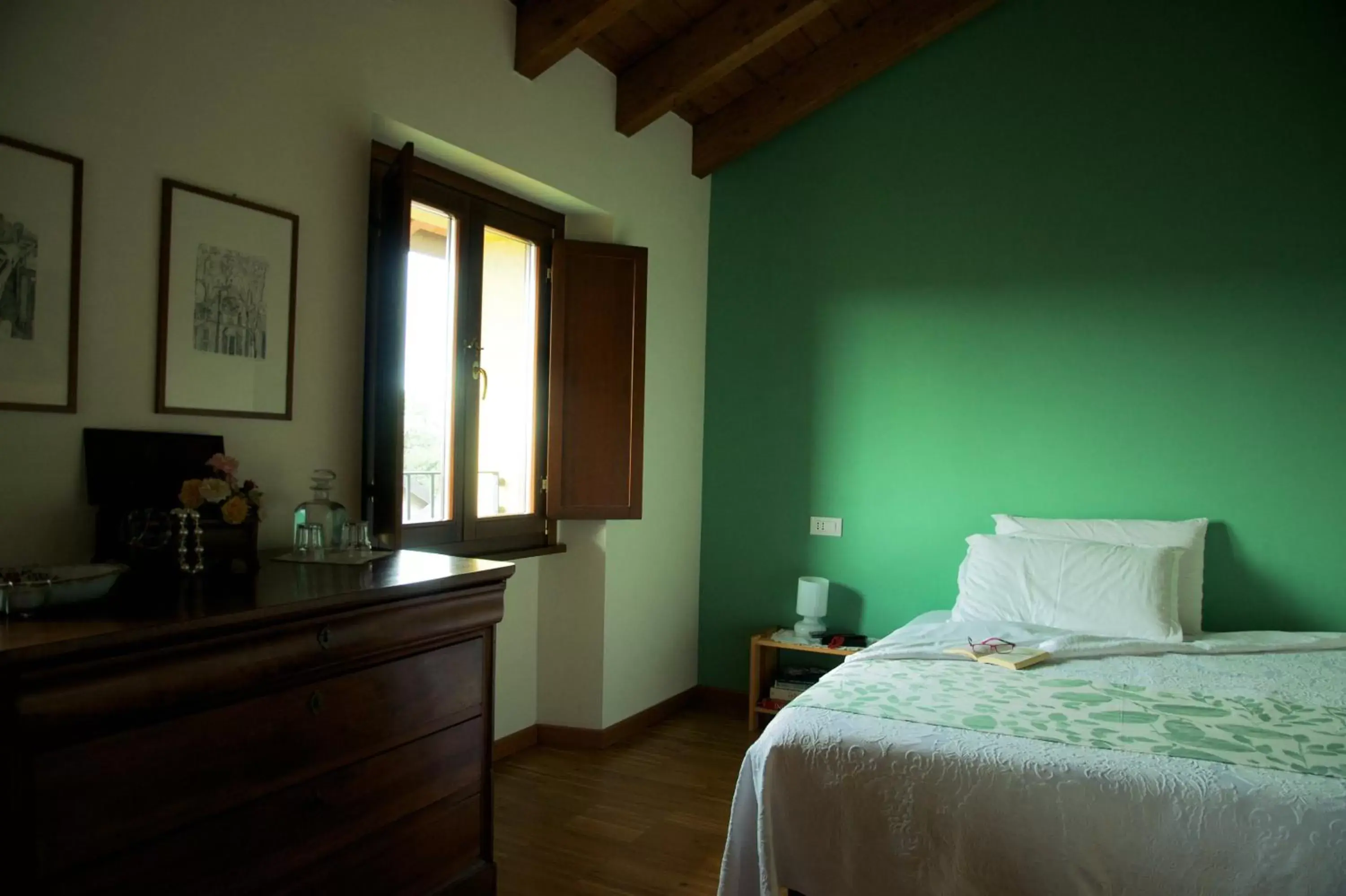 Photo of the whole room, Bed in Cascina delle Mele