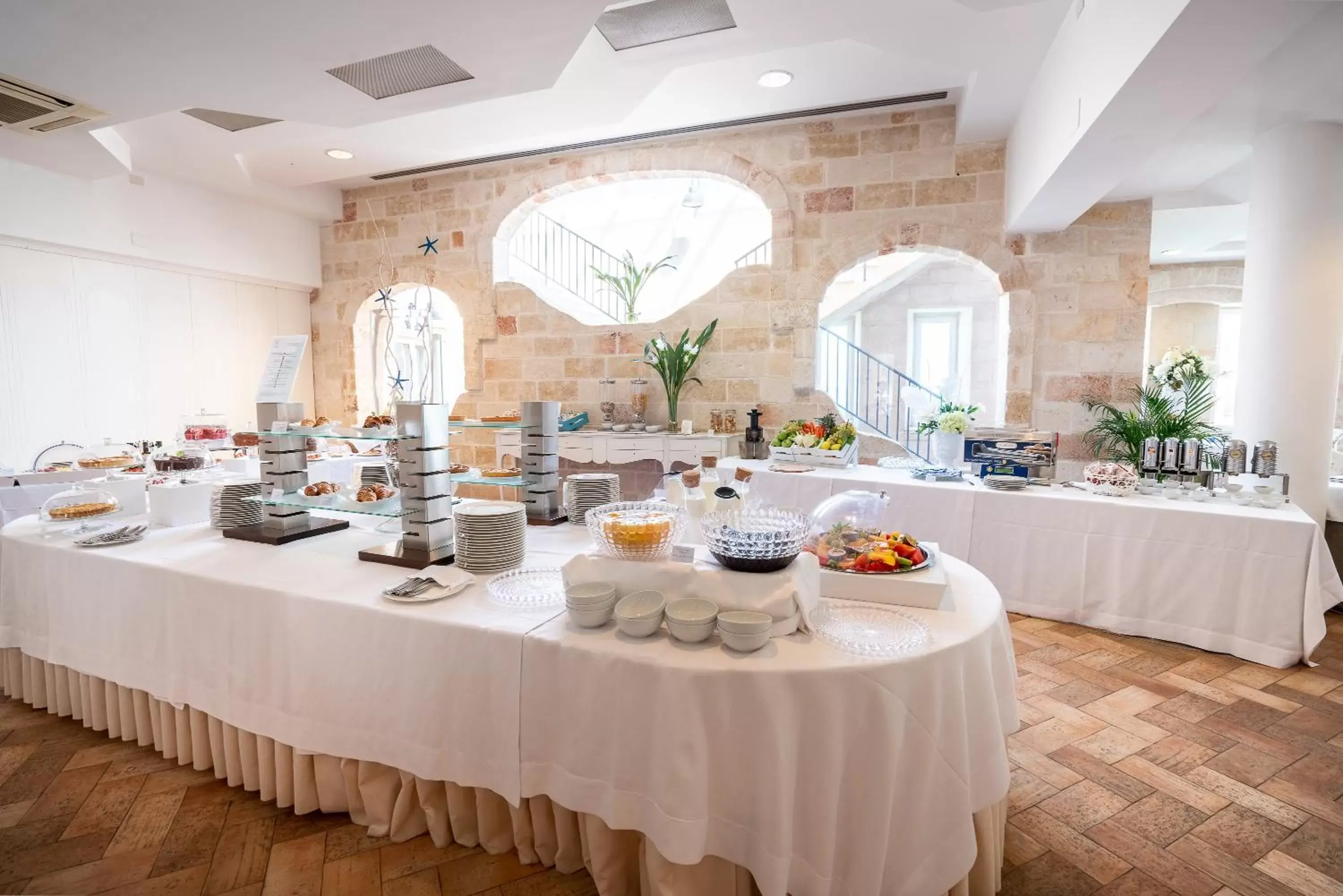 Breakfast, Banquet Facilities in Covo dei Saraceni