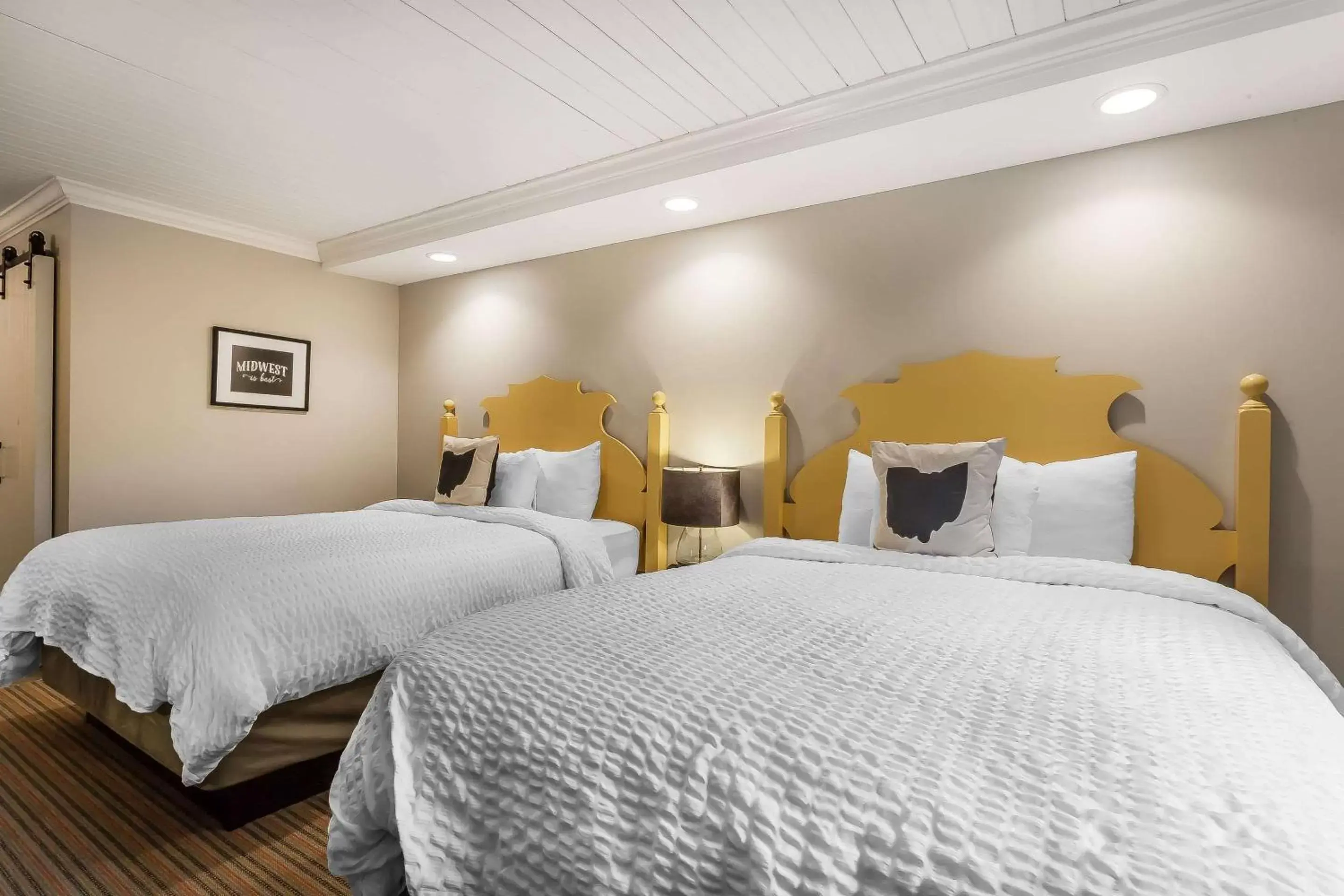 Photo of the whole room, Bed in The Aurora Inn Hotel and Event Center Photo of the whole room, Bed in The Aurora Inn Hotel and Event Center