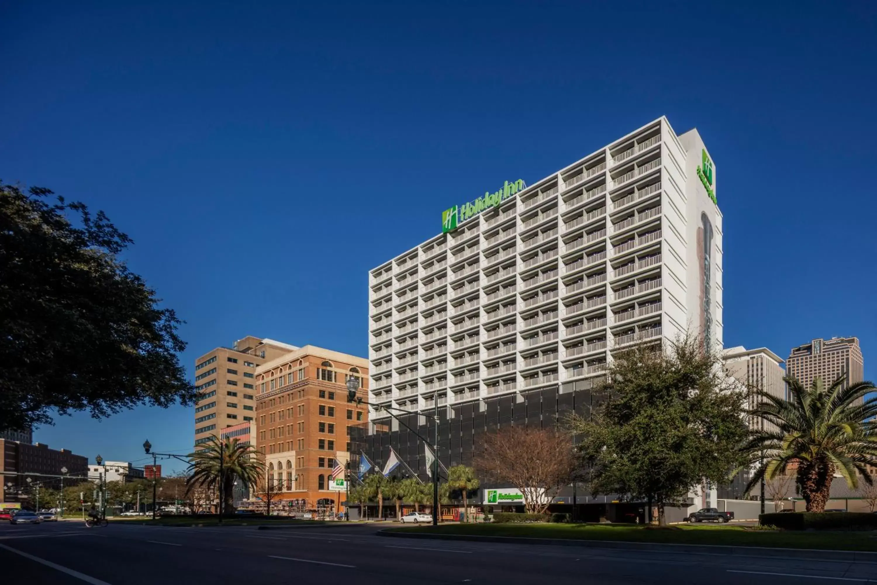 Property Building in Holiday Inn New Orleans-Downtown Superdome, an IHG Hotel