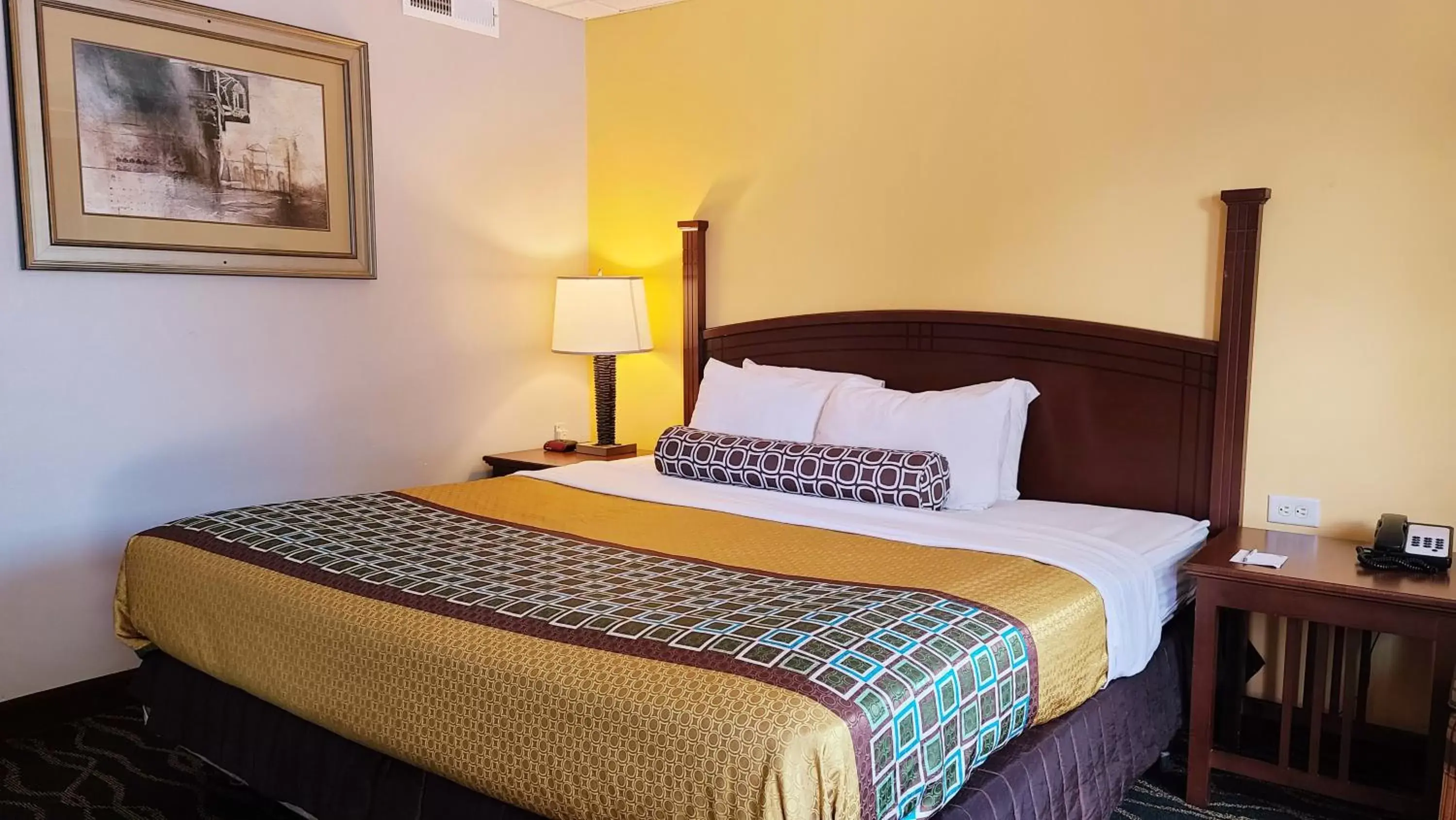 Bed in Hampton Inn (not a Hilton Affiliate) Camp Hill - Harrisburg SW
