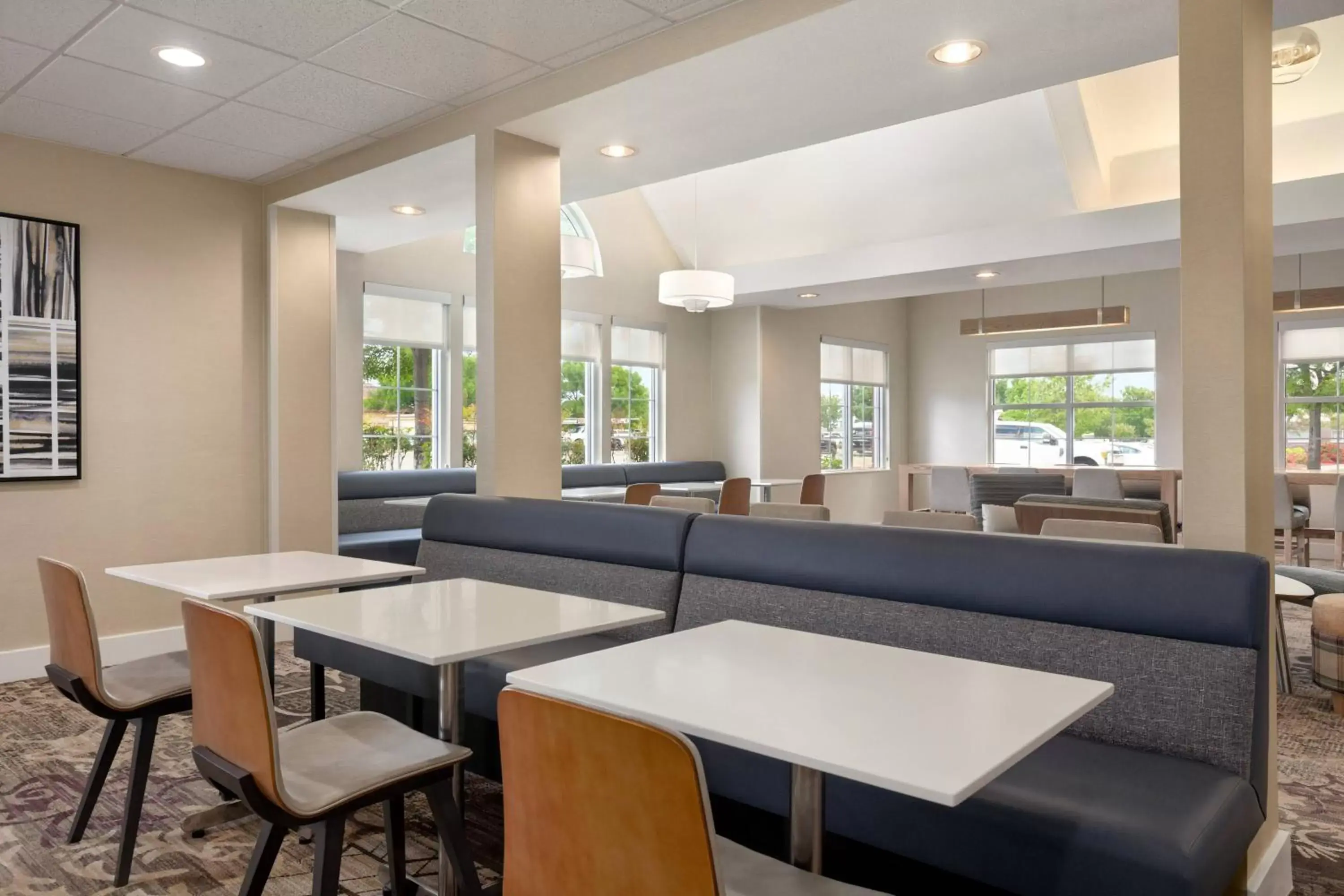 Breakfast, Restaurant/Places to Eat in Residence Inn By Marriott Vacaville