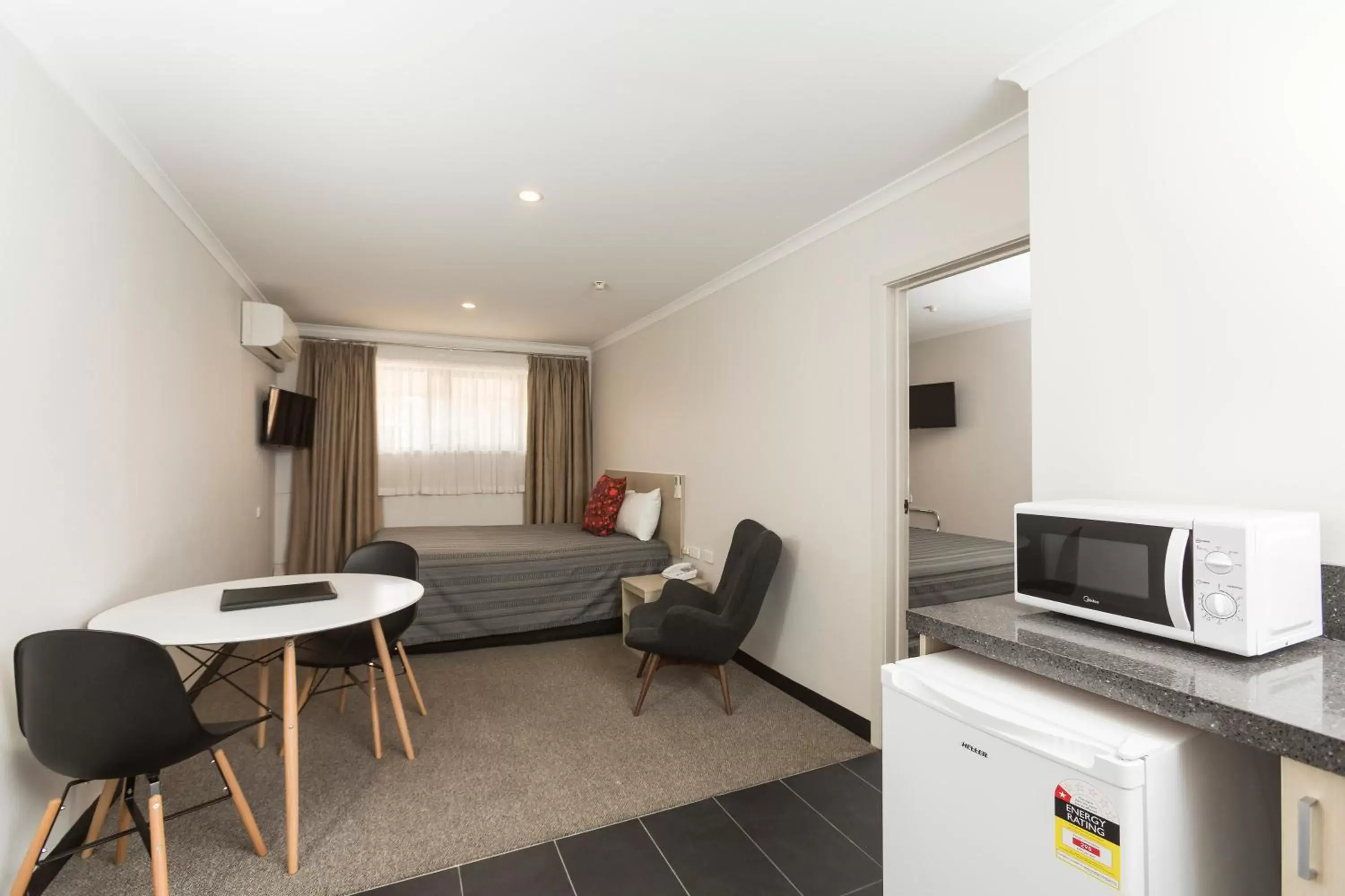 Seating Area in Belconnen Way Hotel & Serviced Apartments