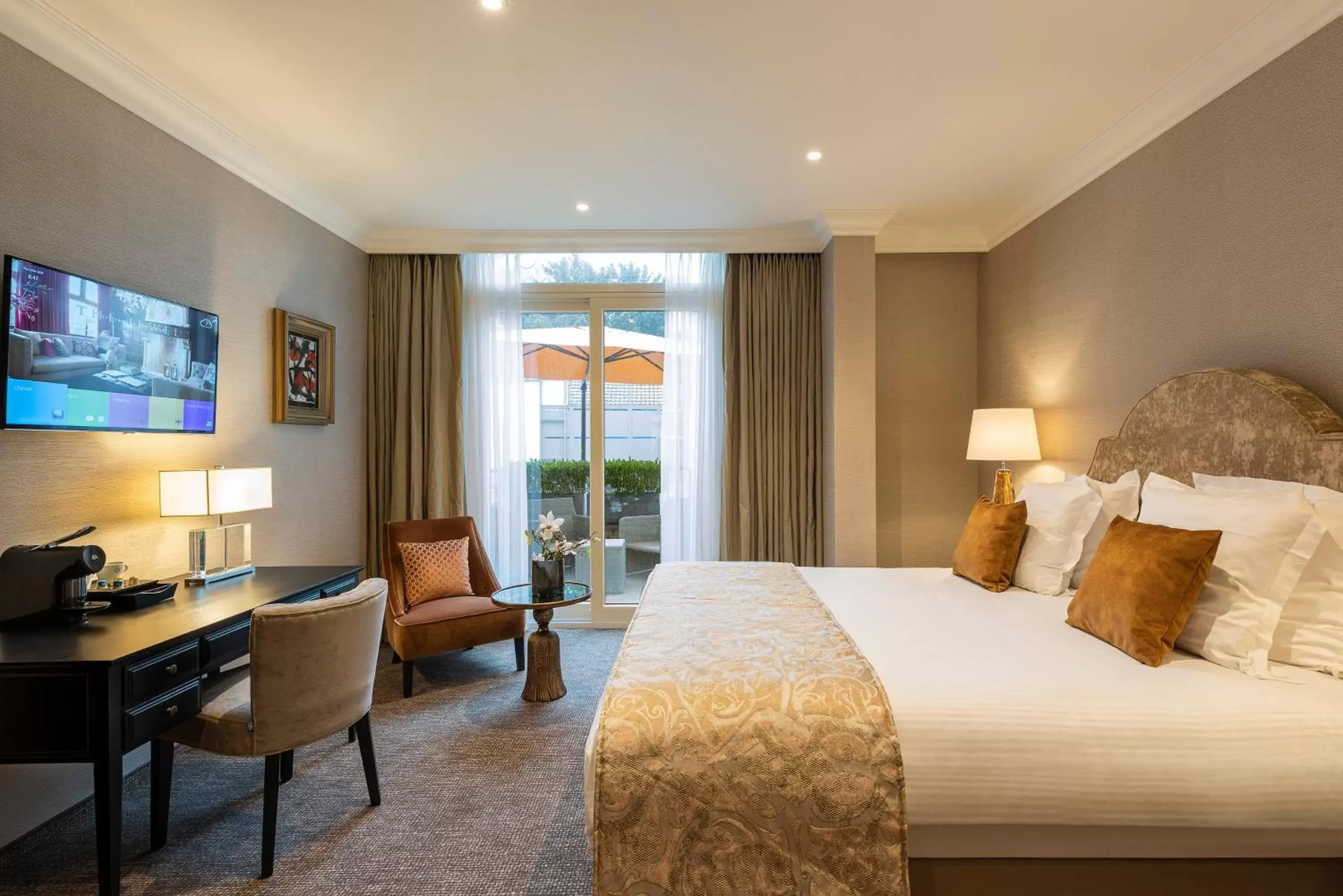 Photo of the whole room, Bed in Dukes' Palace Residence - by Dukes' Hotel Collection Photo of the whole room, Bed in Dukes' Palace Residence - by Dukes' Hotel Collection