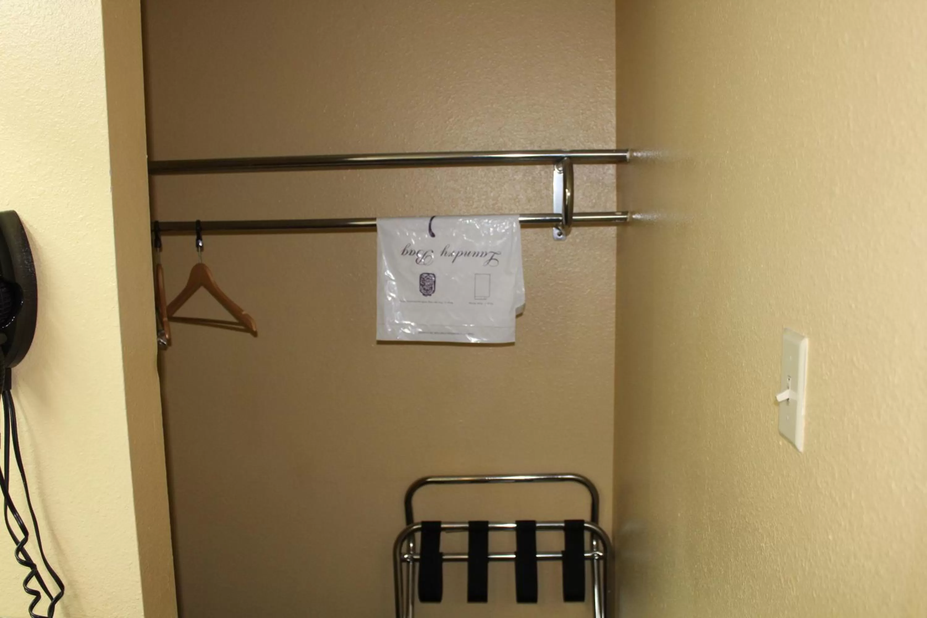 The Executive Inn & Suites