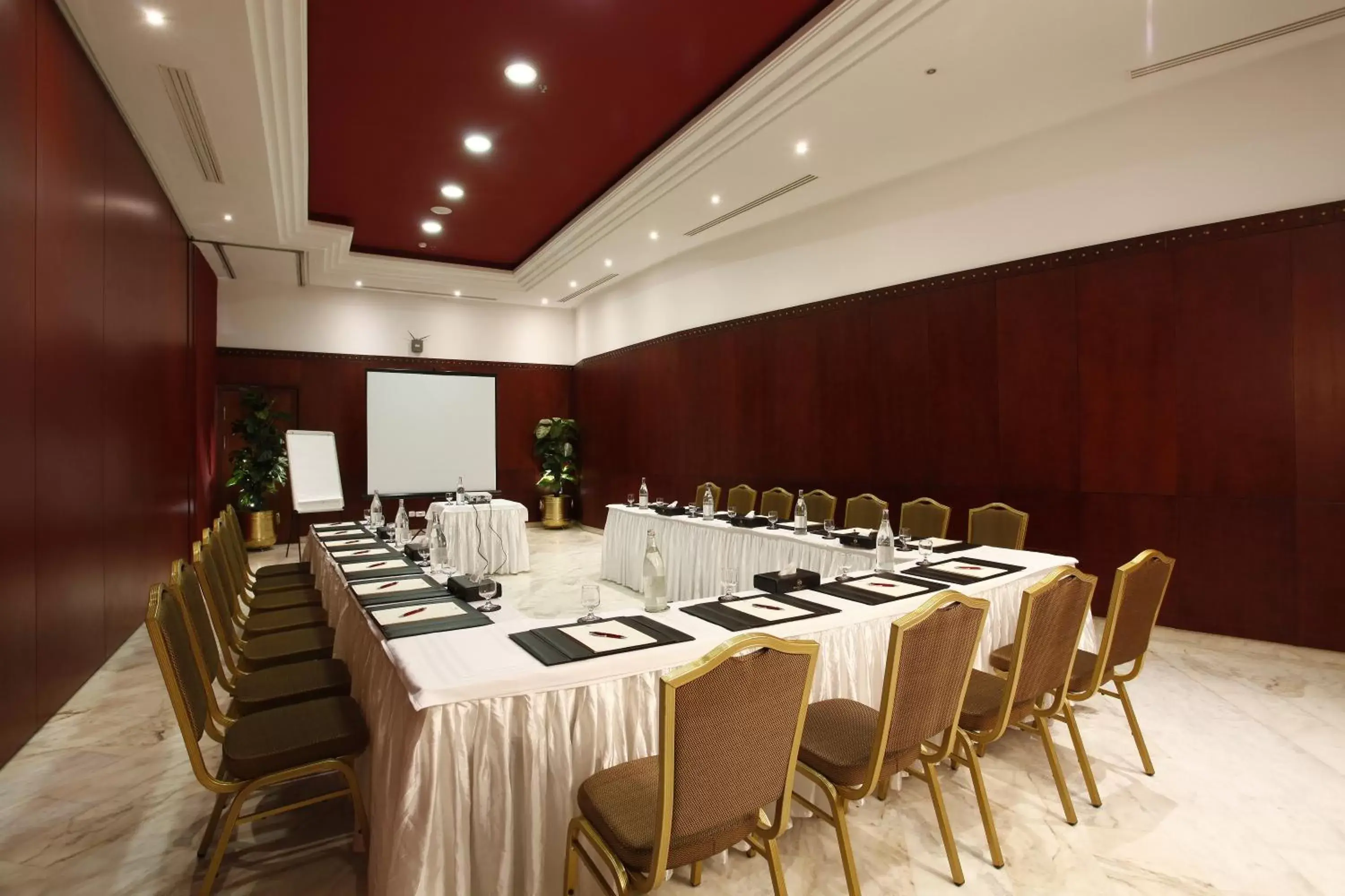 Business facilities in Tunis Grand Hotel