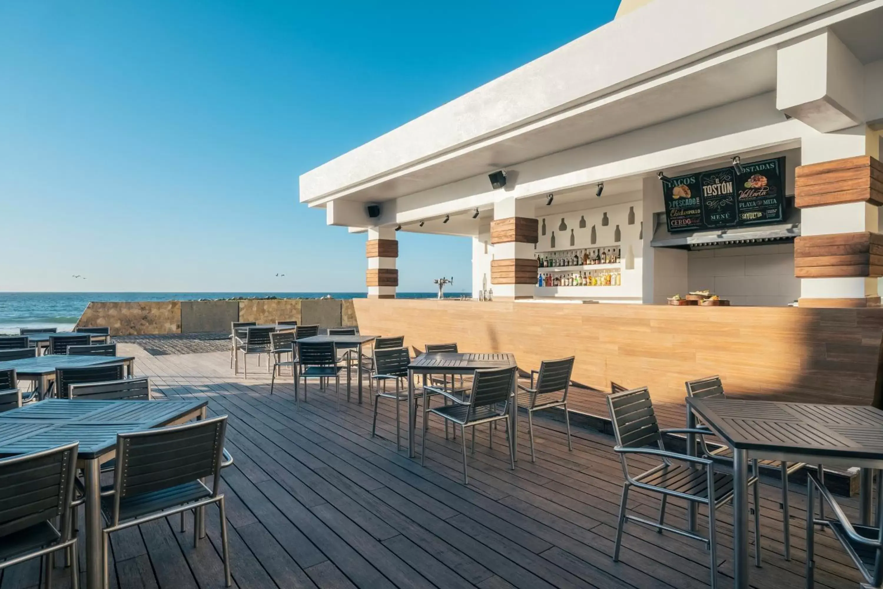 Lounge or bar, Restaurant/Places to Eat in Iberostar Selection Playa Mita