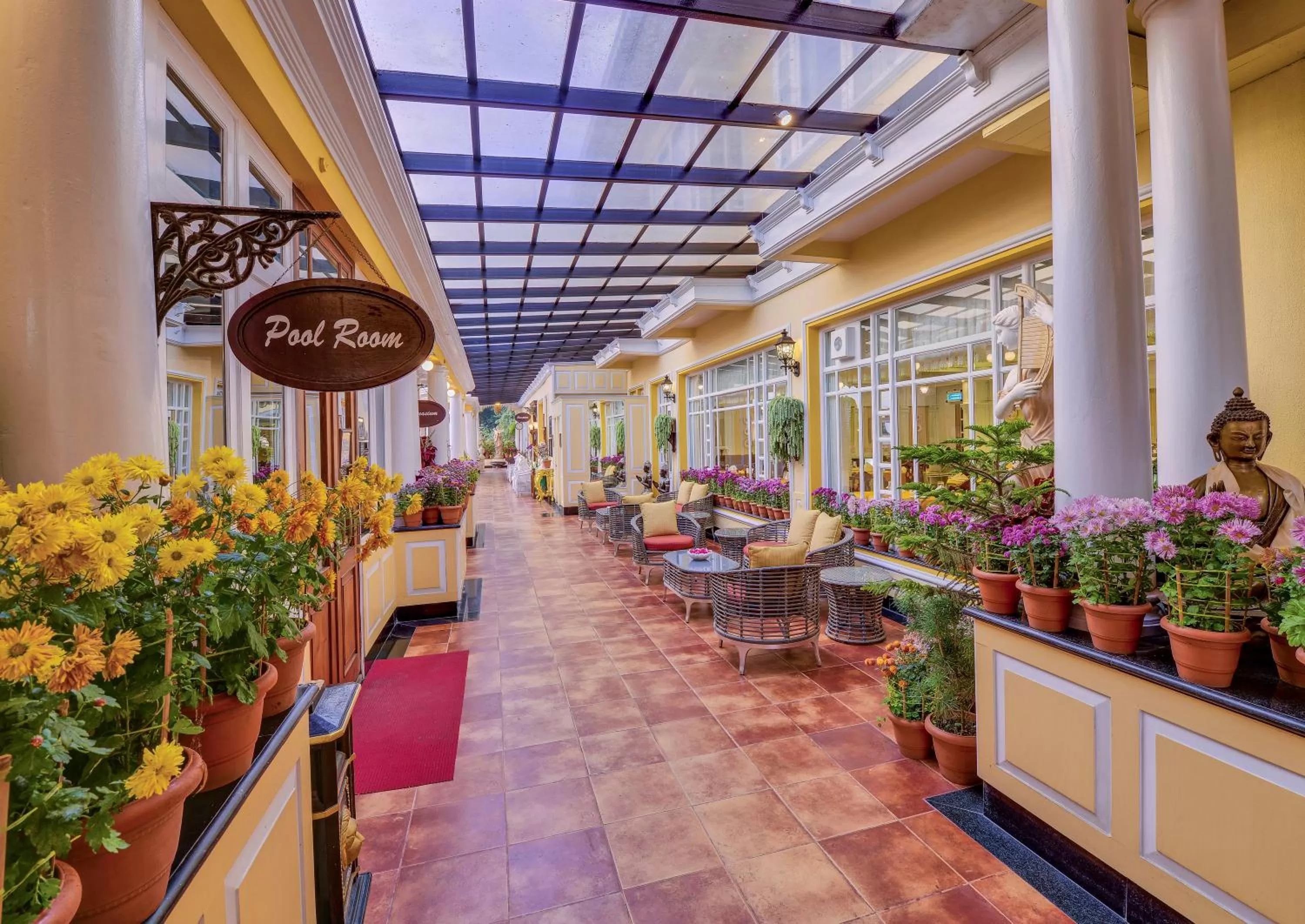 Decorative detail in Mayfair Darjeeling