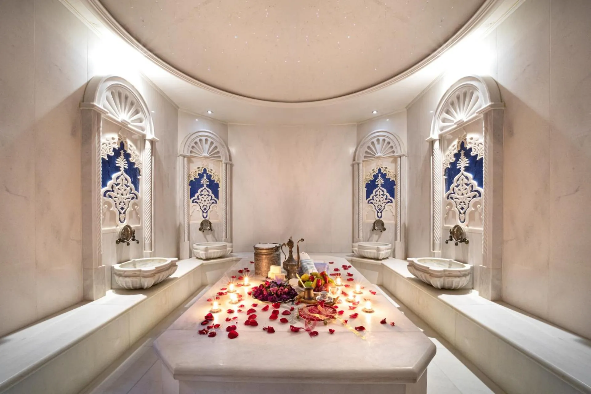 Public Bath in The Time Hotel Marina