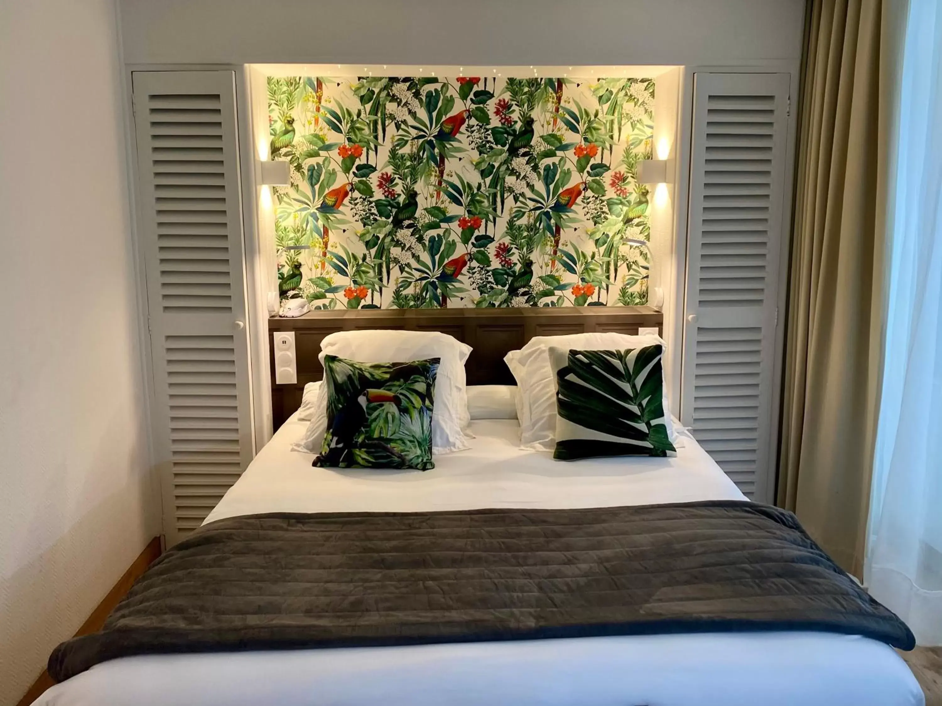 Bed in Hôtel Moderna