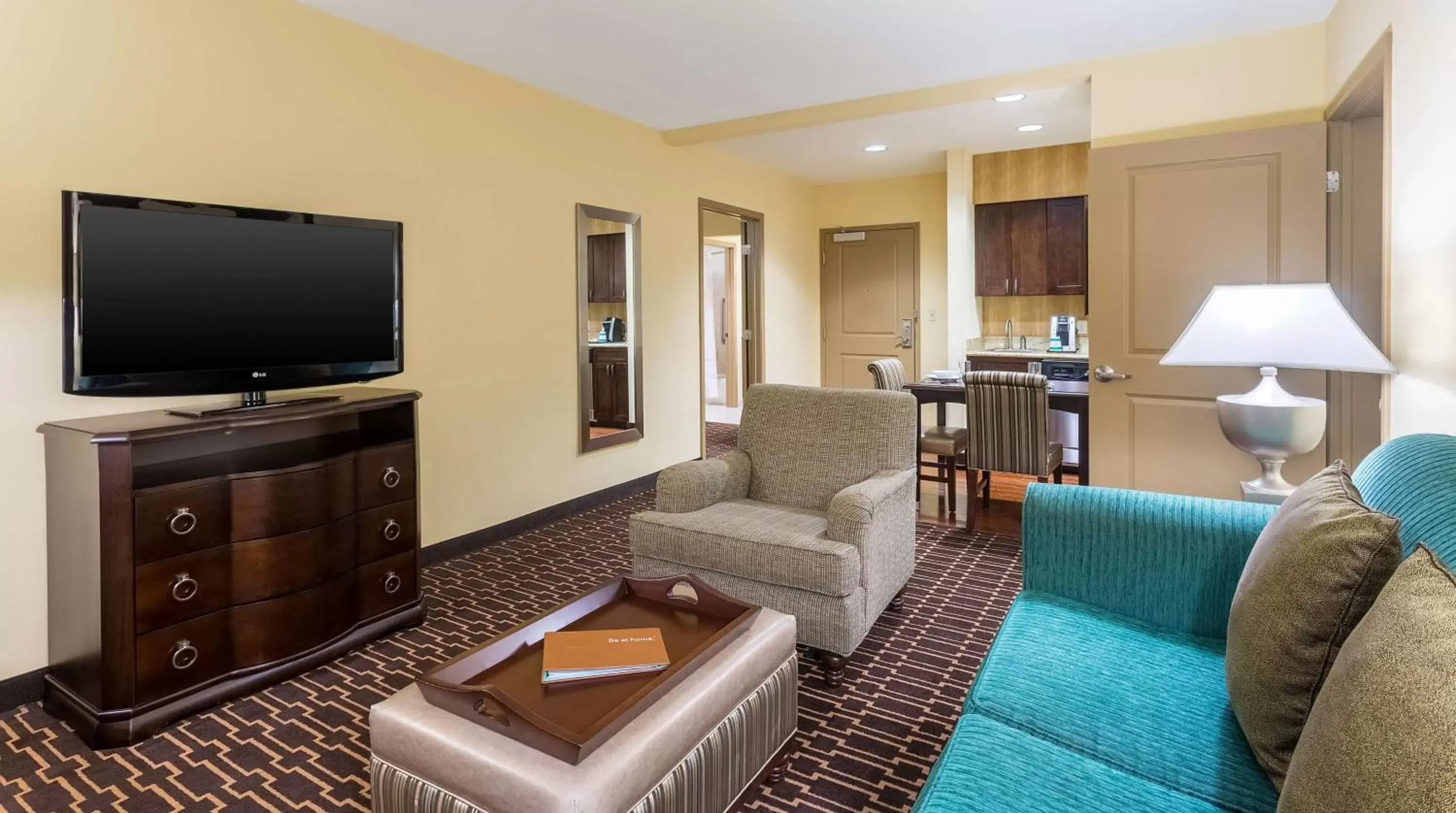 Living room, Seating Area in Homewood Suites by Hilton Shreveport Bossier City, LA