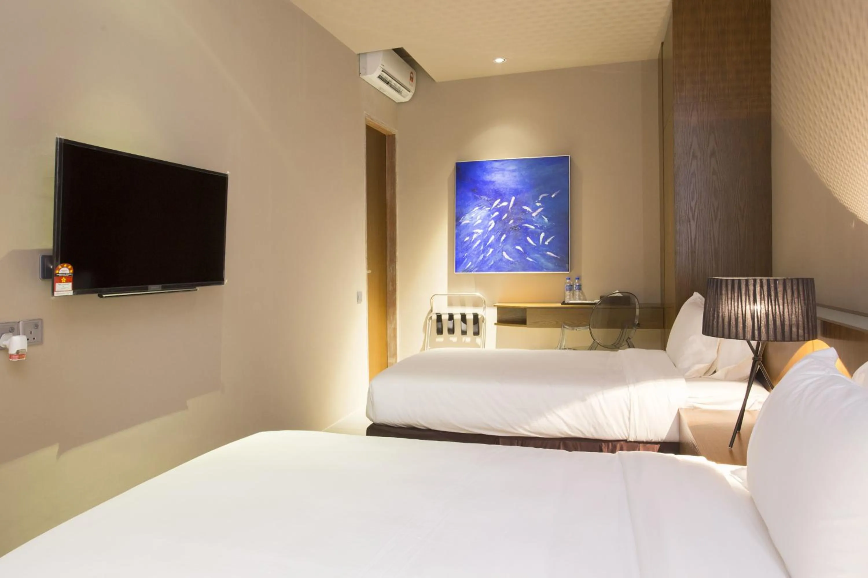 Night, Bed in Silalima