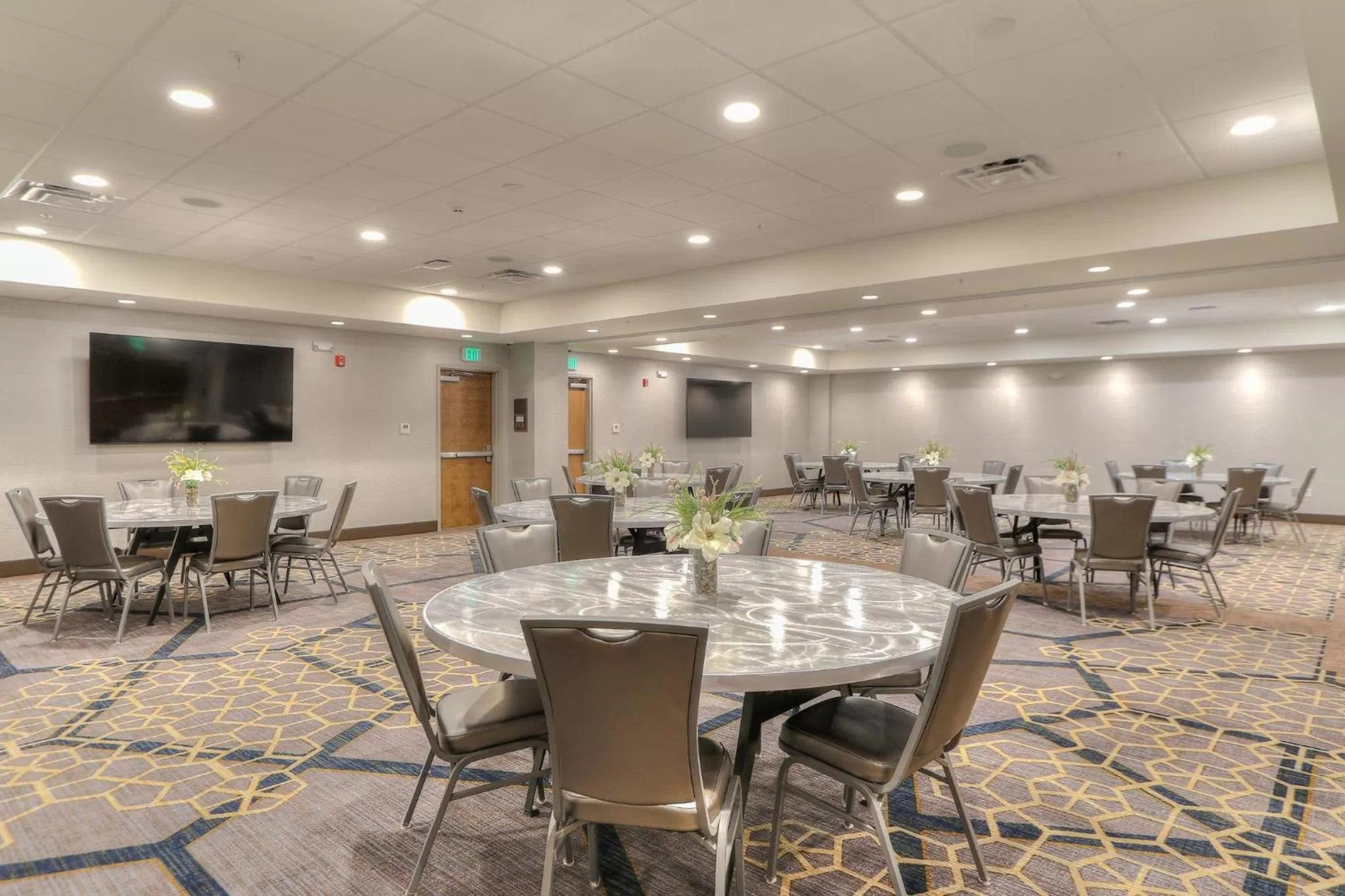 Meeting/conference room in Holiday Inn & Suites Pigeon Forge Convention Center by IHG