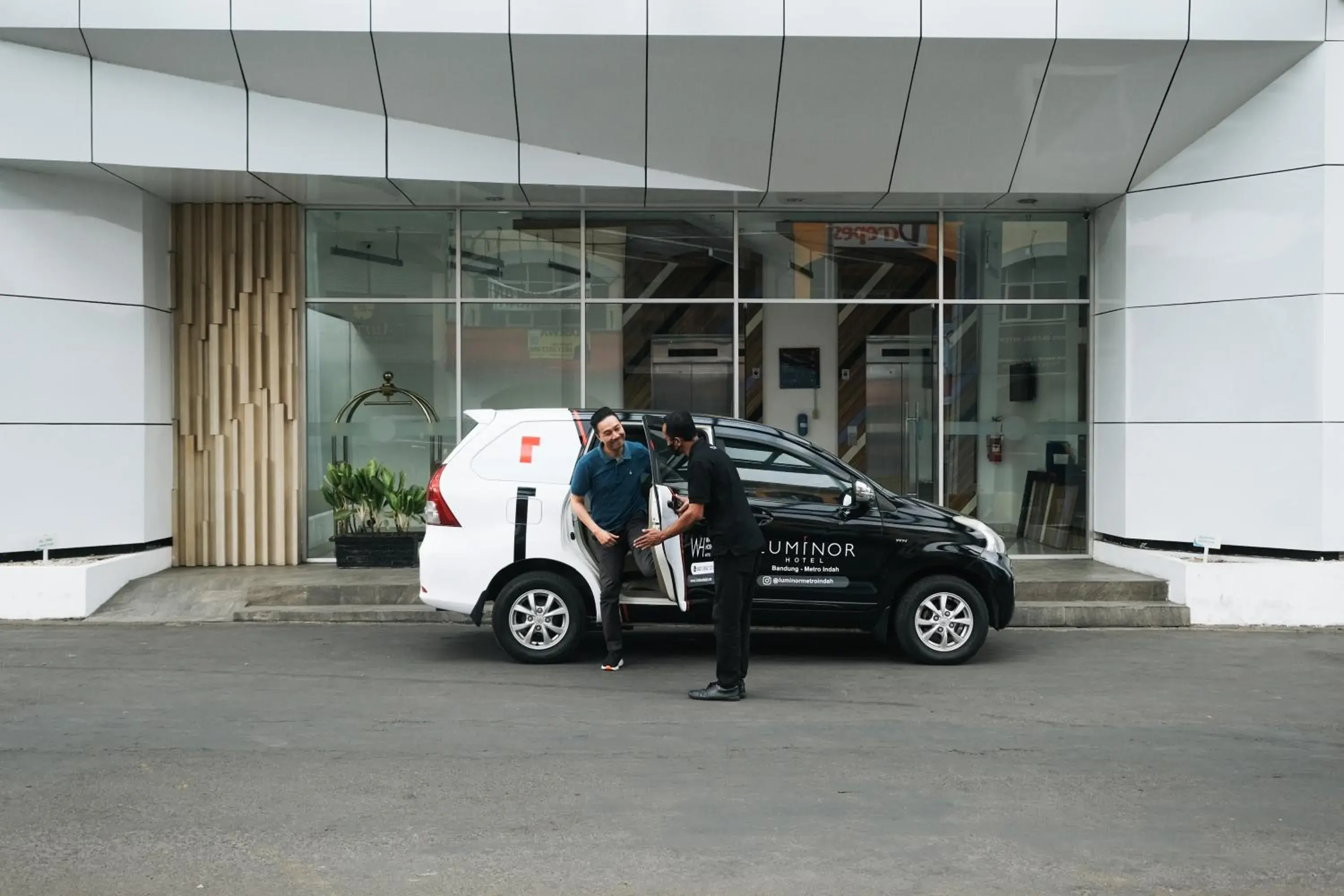 Facade/entrance in Luminor Hotel Metro Indah Bandung - Free Breakfast - Free Exclusive Gym - Free Aesthetic Afternoon Tea or Coffee Facade/entrance in Luminor Hotel Metro Indah Bandung - Free Breakfast - Free Exclusive Gym - Free Aesthetic Afternoon Tea or Coffee