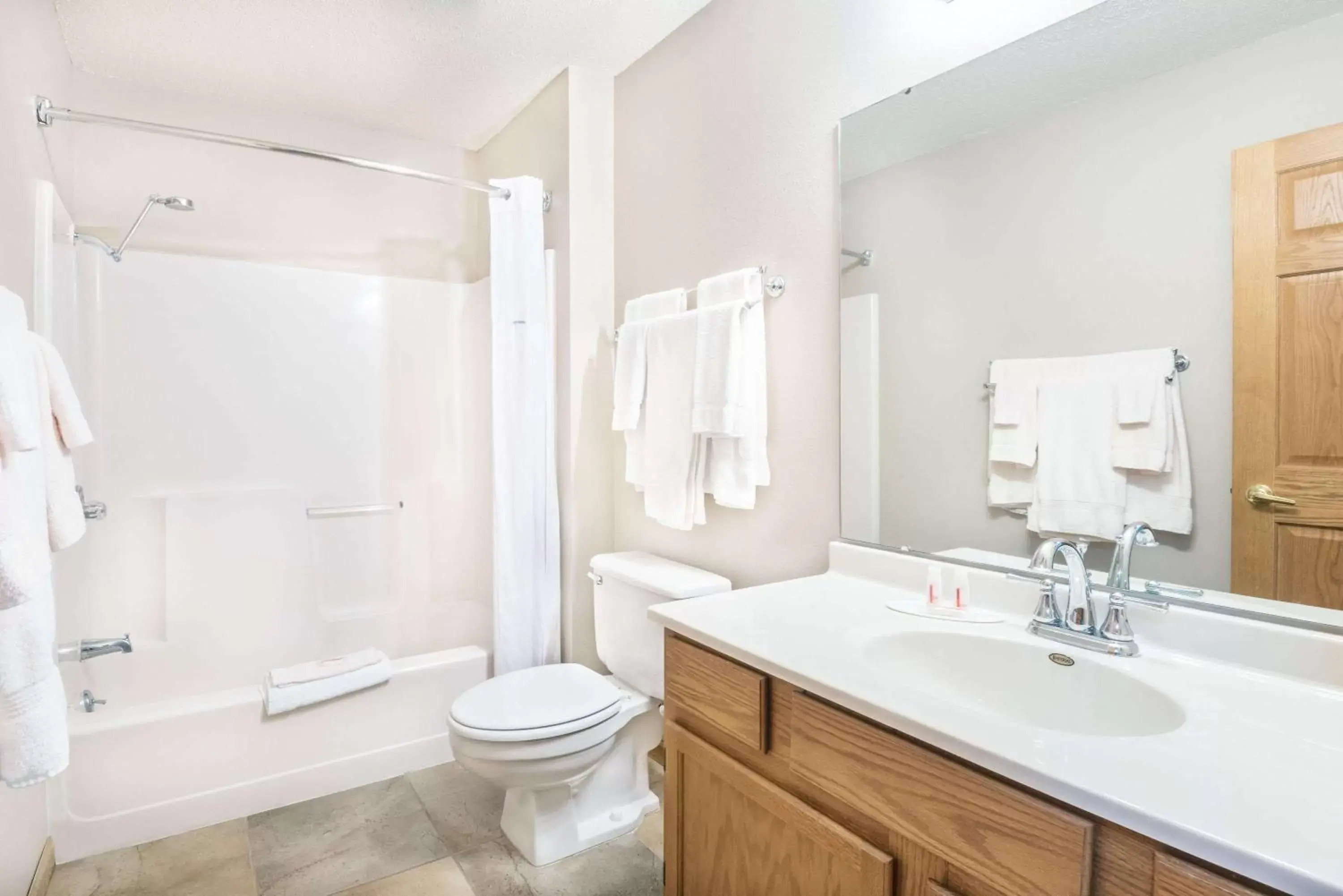 Bathroom in Days Inn by Wyndham Spearfish