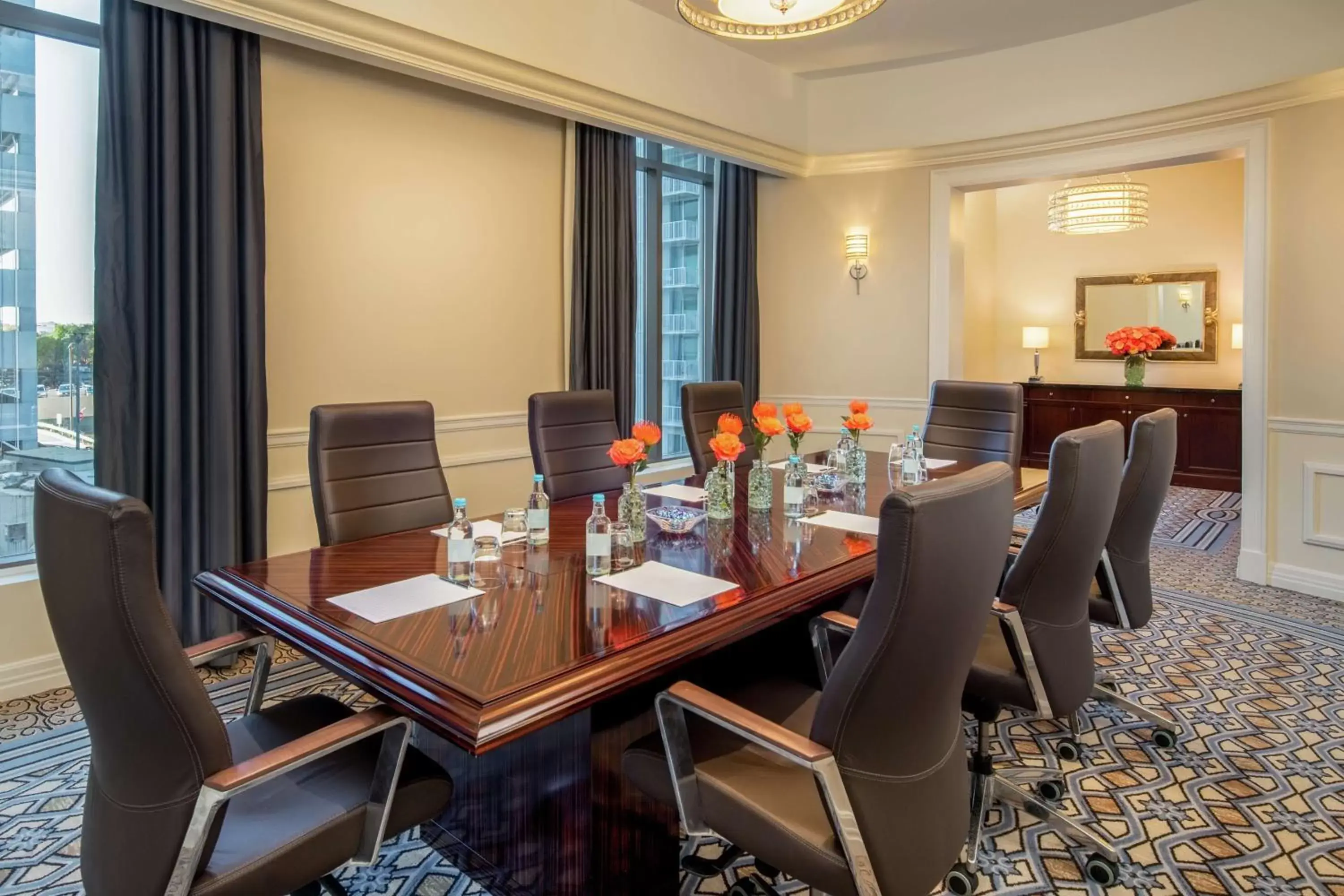 Meeting/conference room, Restaurant/Places to Eat in Waldorf Astoria Atlanta Buckhead