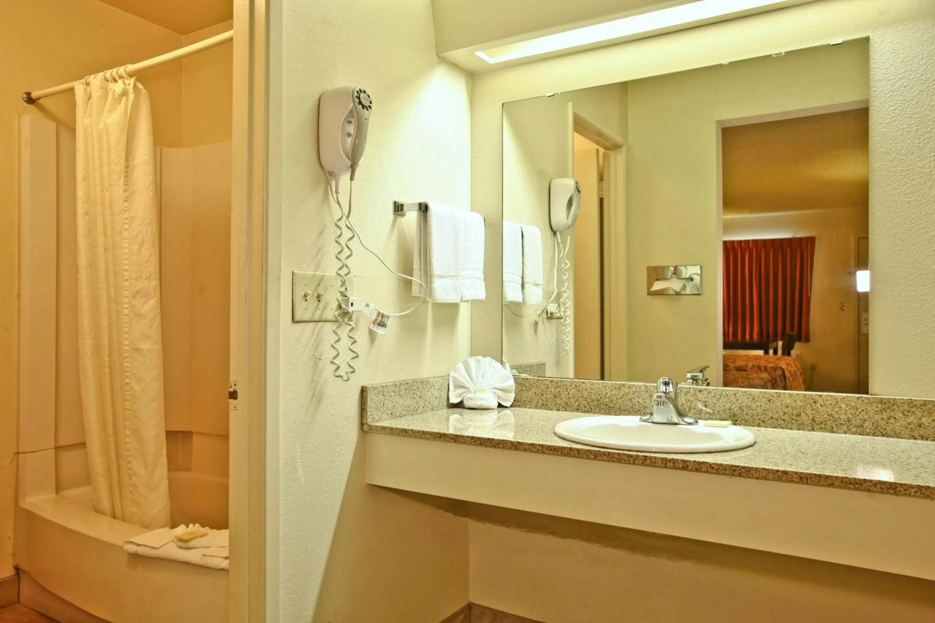 Shower in Silver Queen Inn