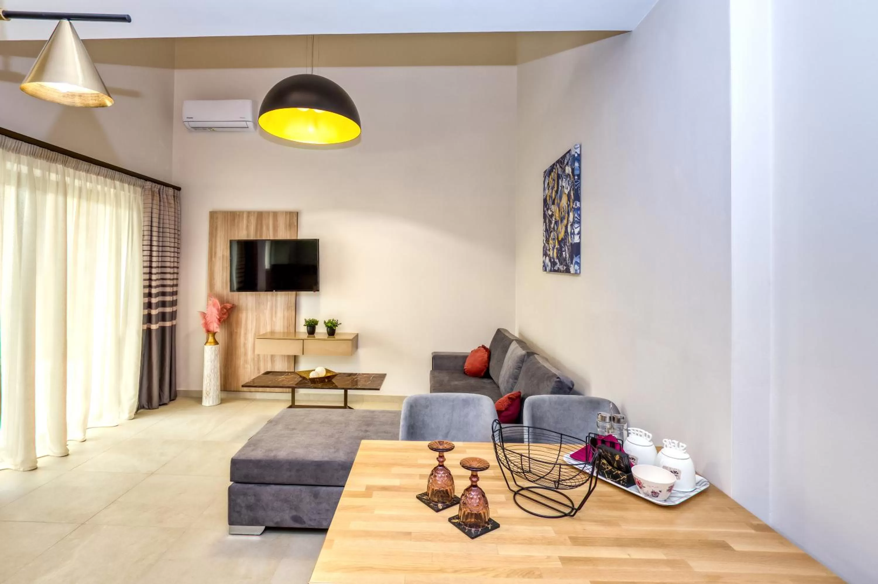 Seating area in Sapphire Horizon Suites