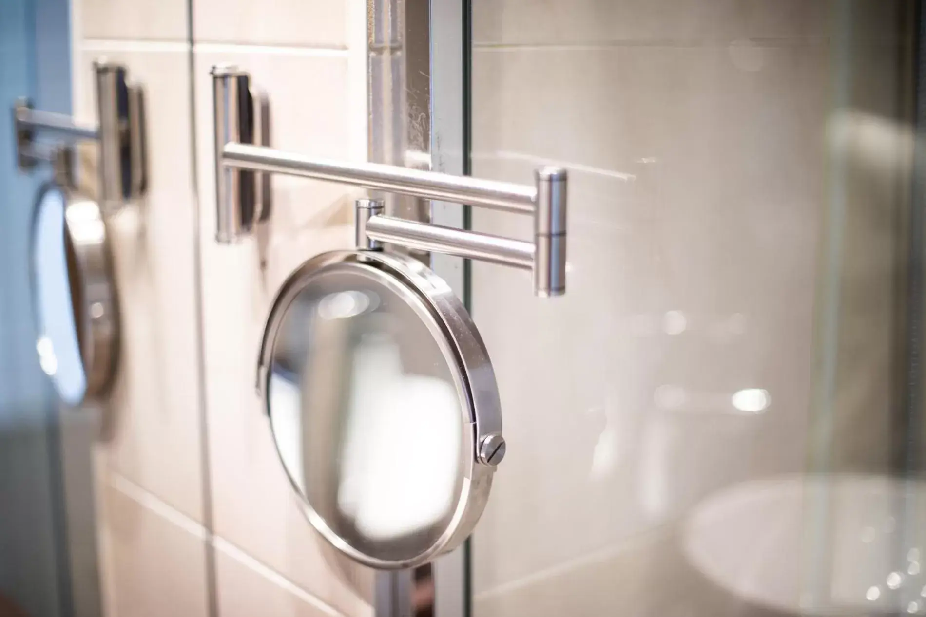 Bathroom in Hotel Trueba