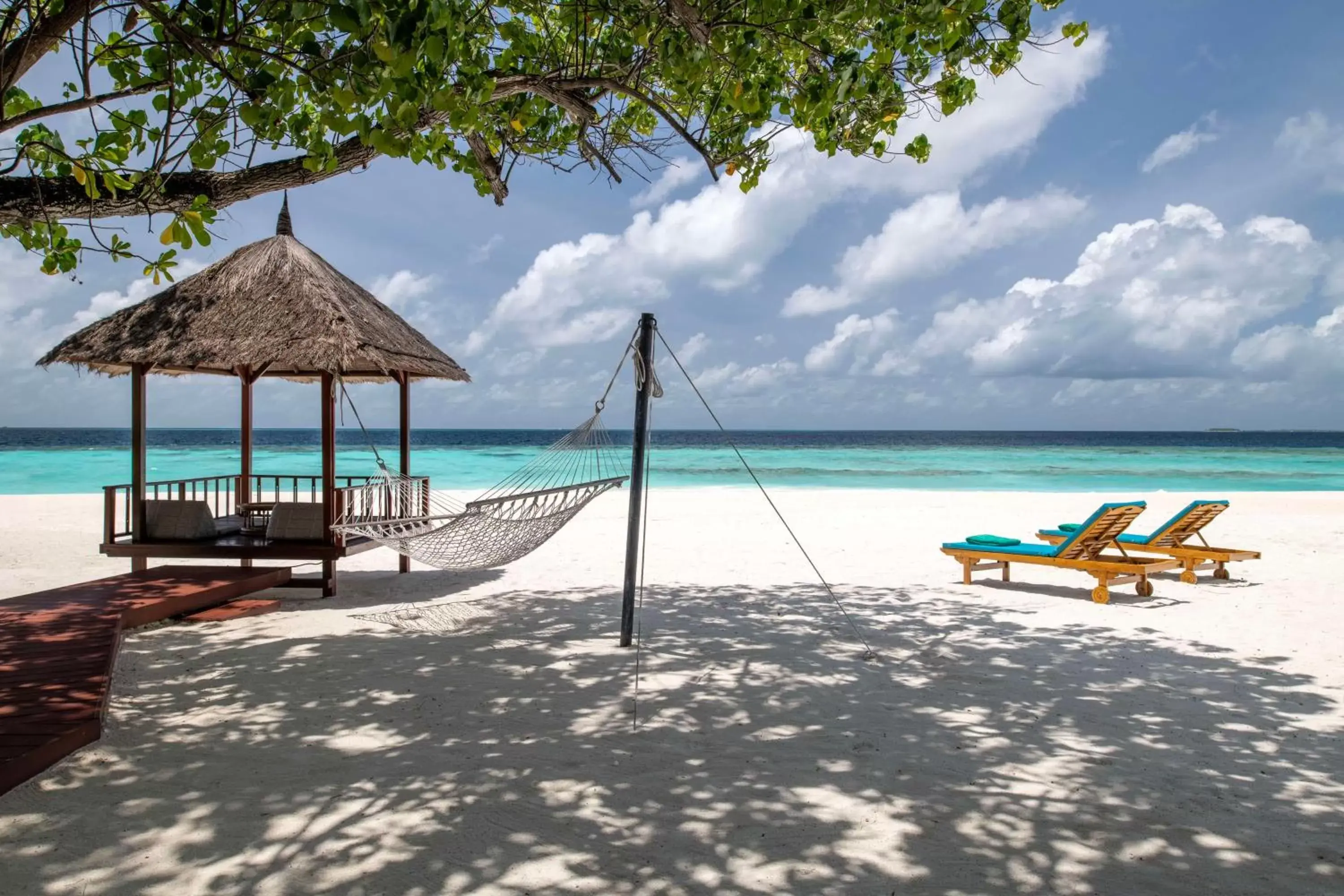 View (from property/room), Beach in Banyan Tree Vabbinfaru