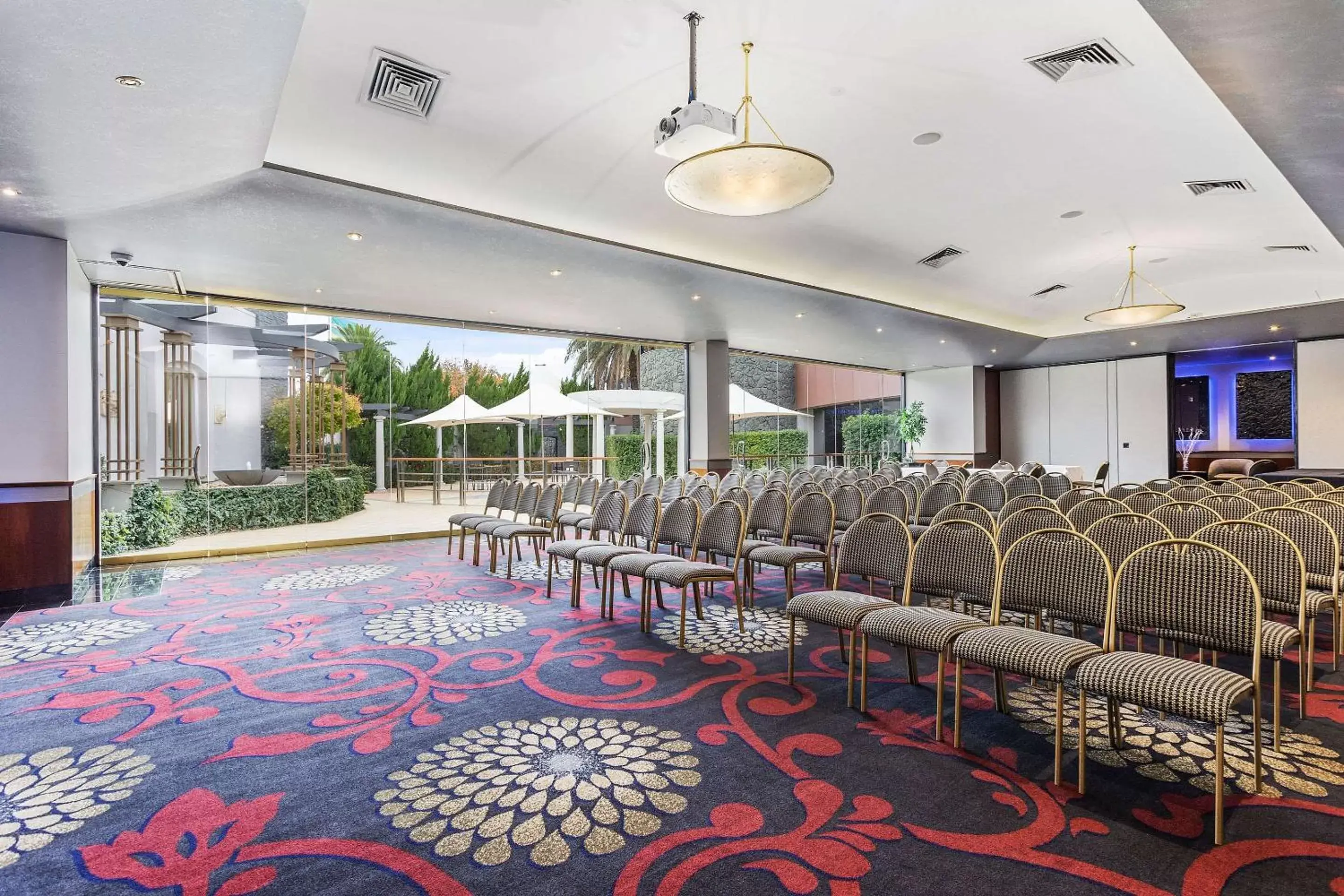 Meeting/conference room in Quality Hotel Taylors Lakes
