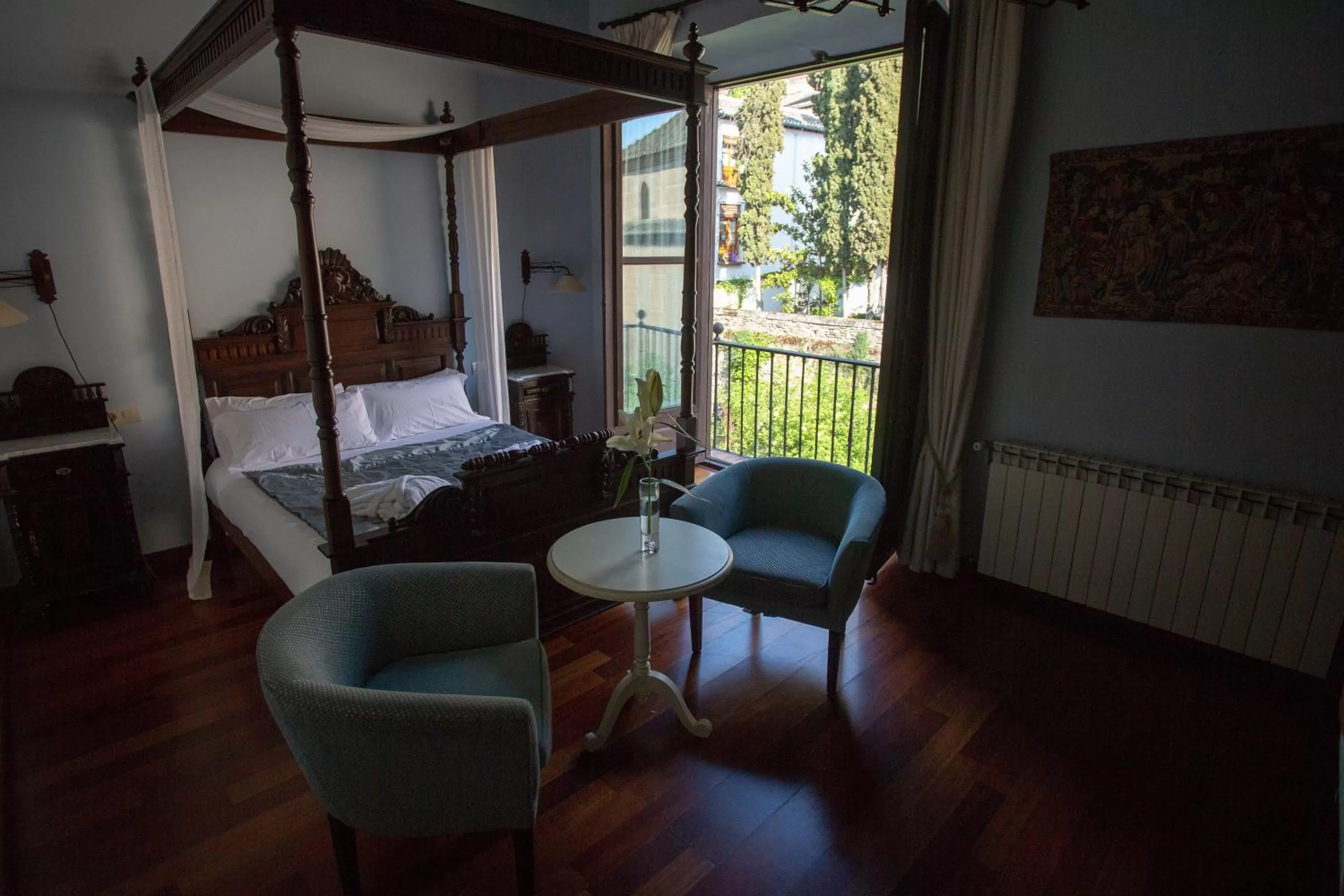 Photo of the whole room in Palacio de Mariana Pineda