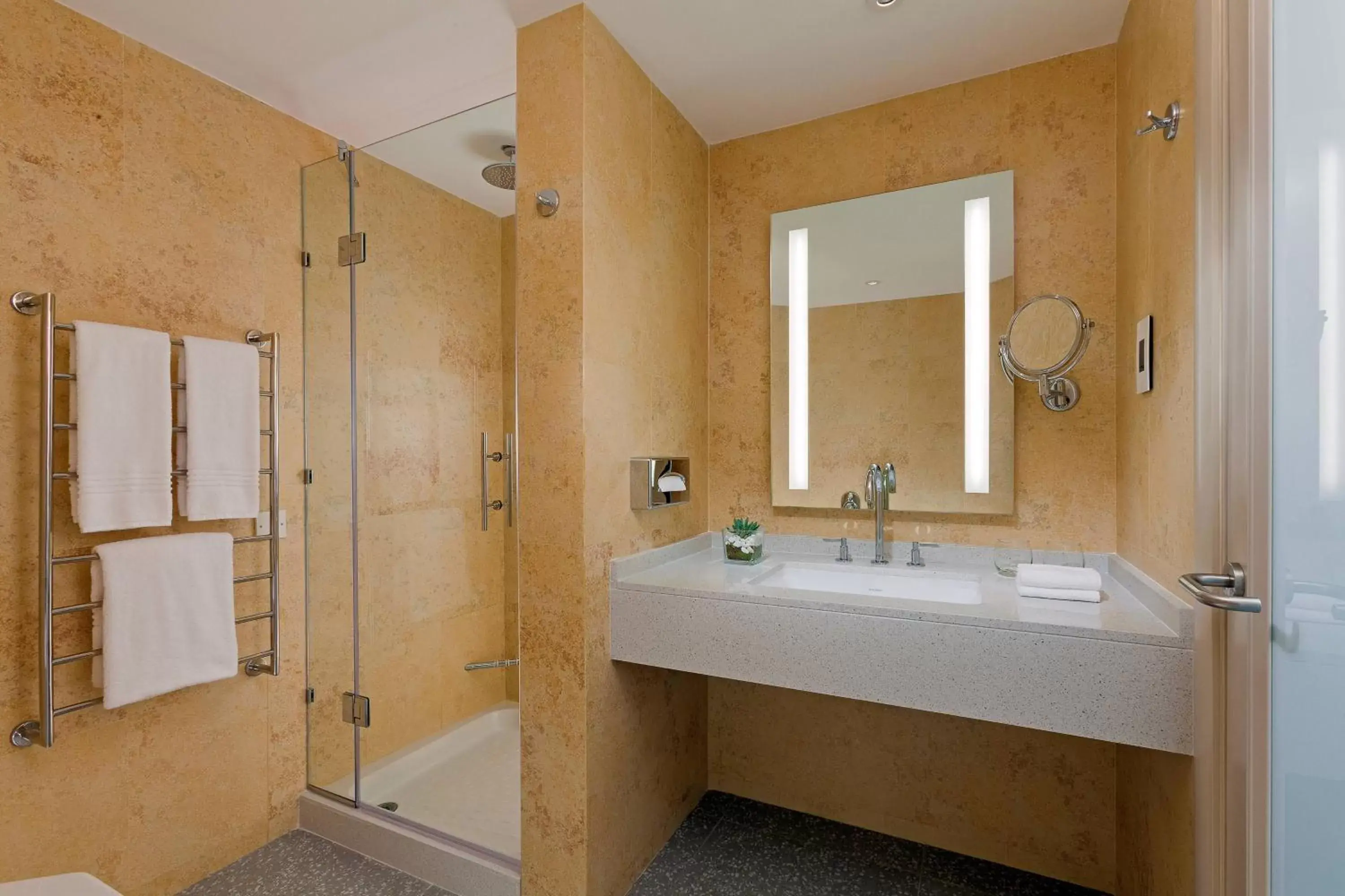 Photo of the whole room, Bathroom in Malta Marriott Hotel & Spa