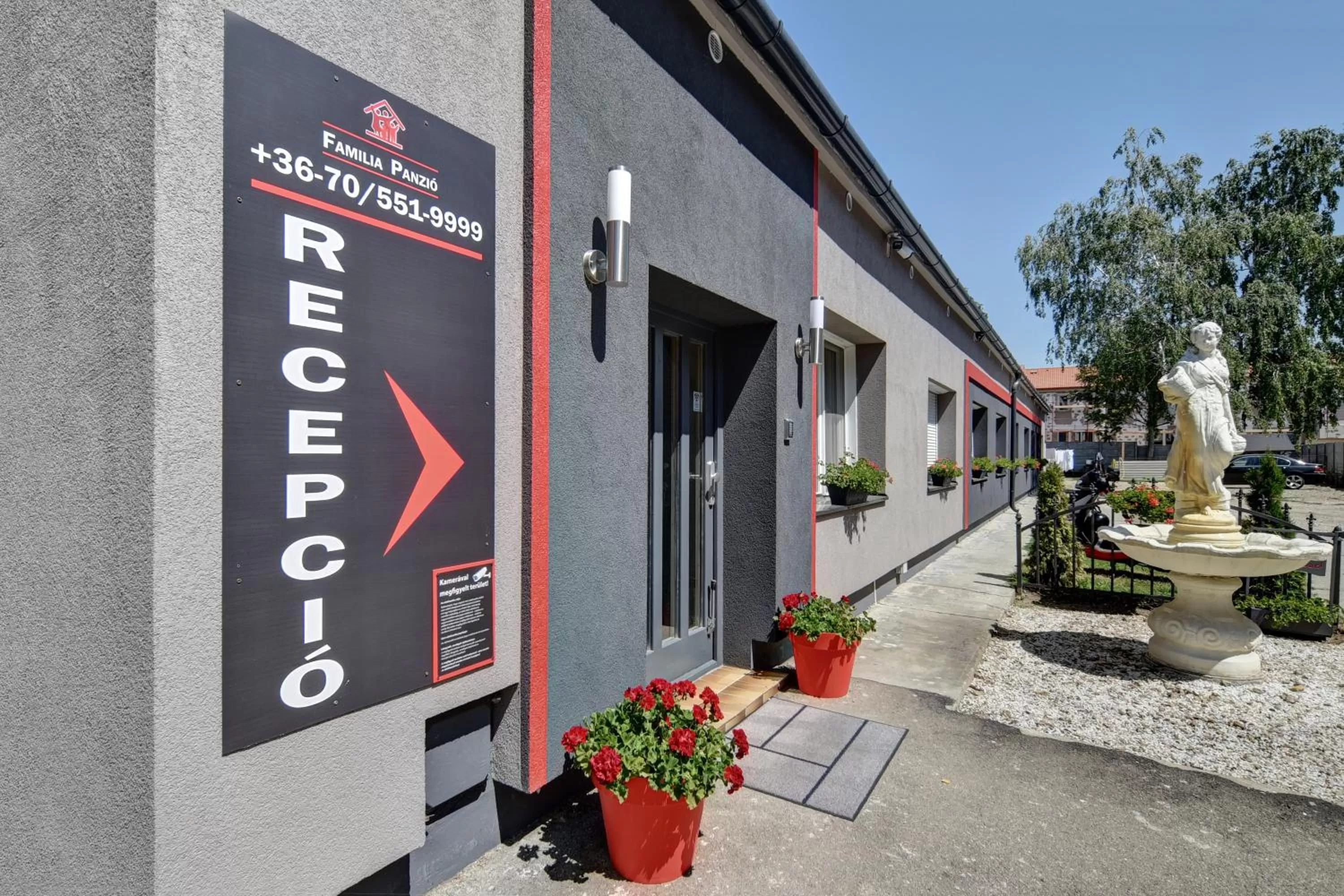 Property building in Familia Panzió & Apartmanház Győr