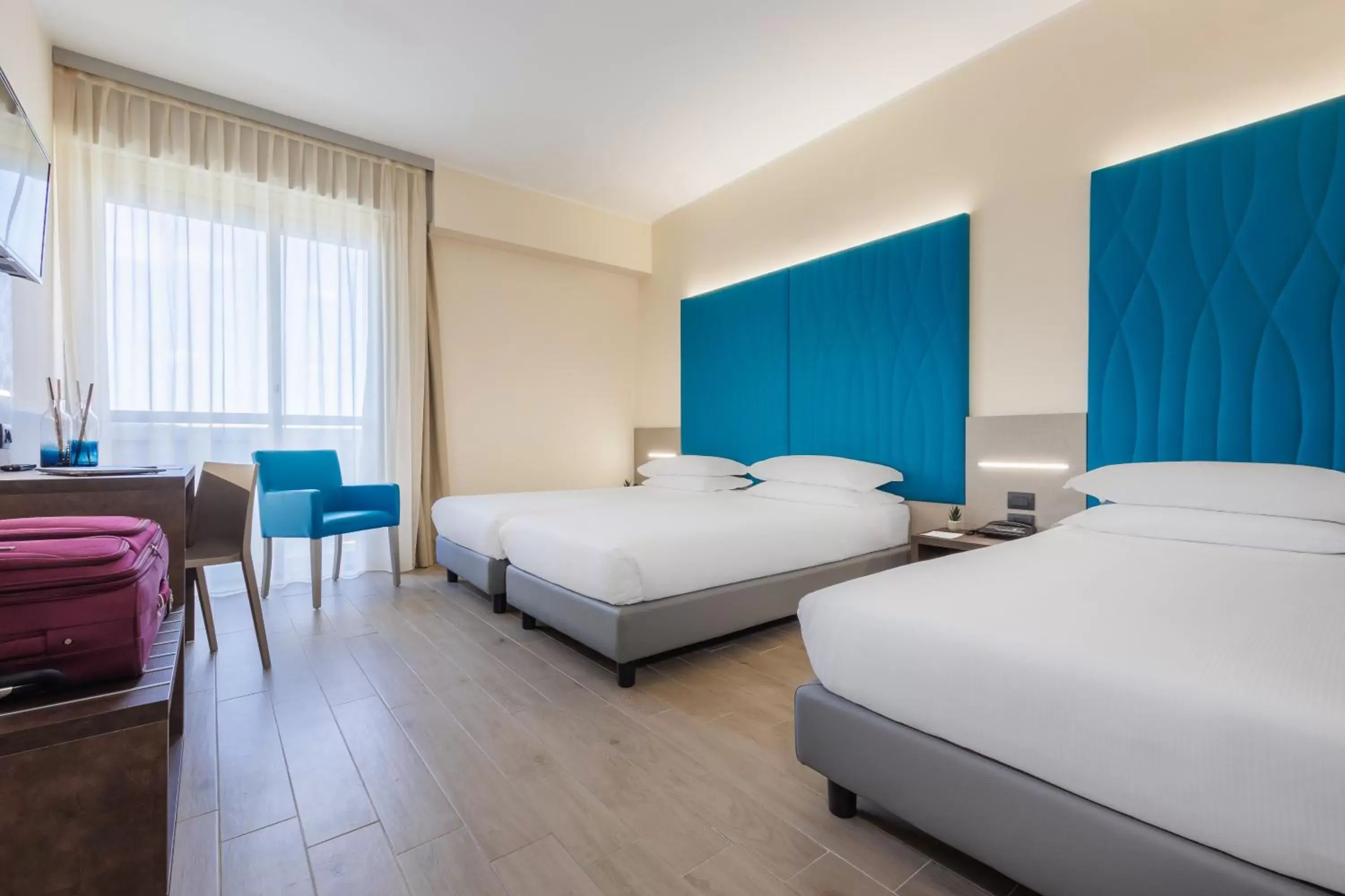 Photo of the whole room, Bed in iH Hotels Bologna Gate 7