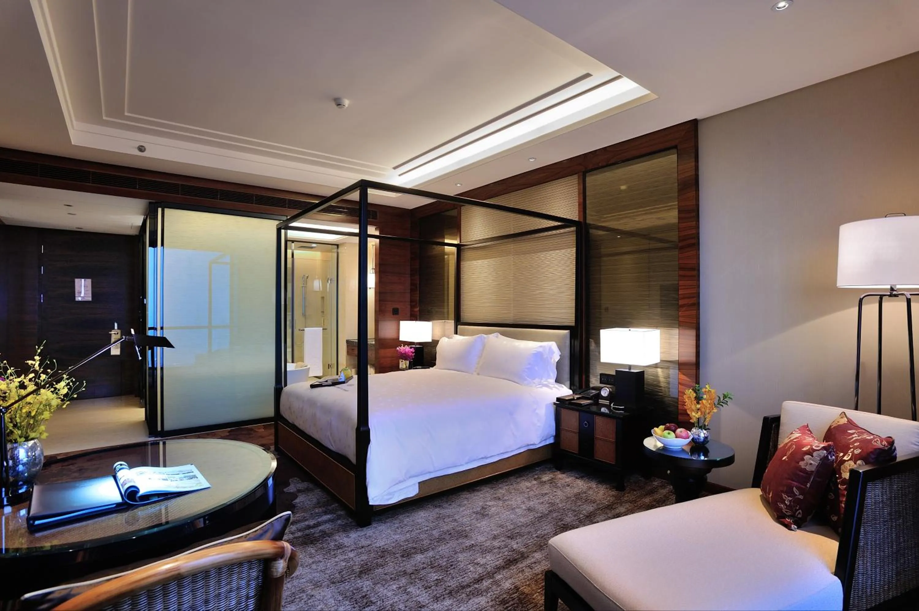 Photo of the whole room, Bed in Dongguan Kande International Hotel