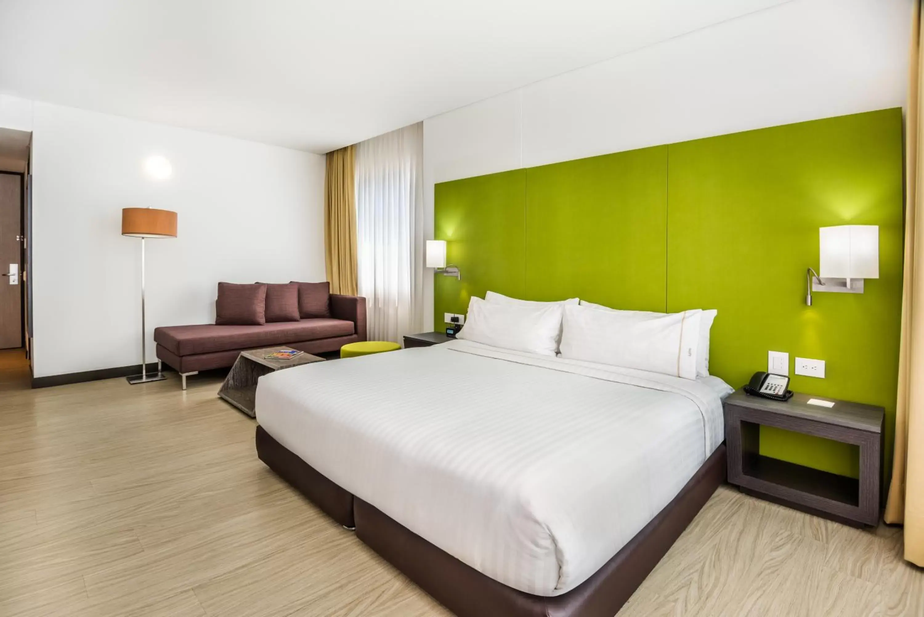 Bedroom, Bed in Holiday Inn Express - Cartagena Bocagrande, an IHG Hotel