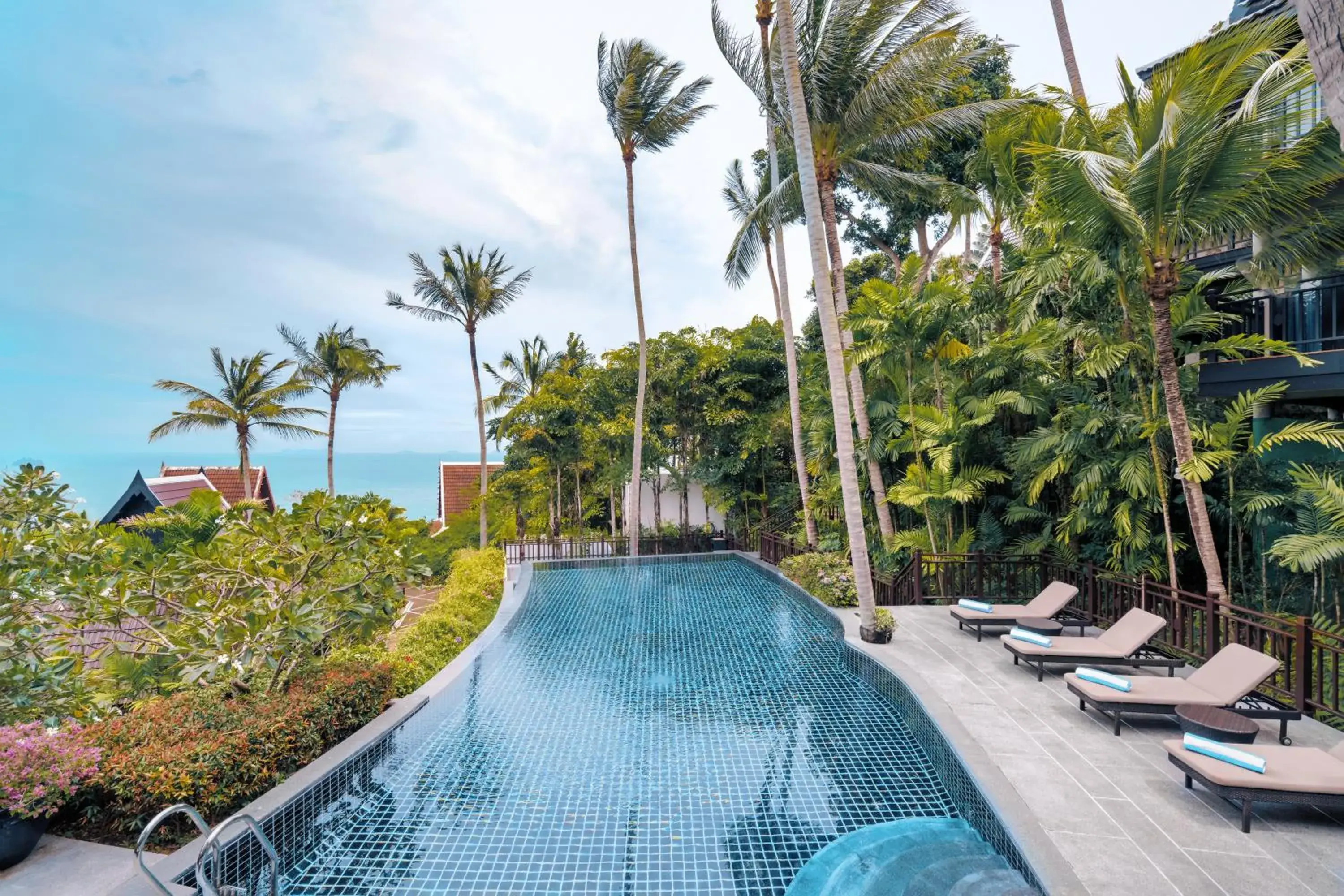 Photo of the whole room, Swimming Pool in InterContinental Koh Samui Resort, an IHG Hotel